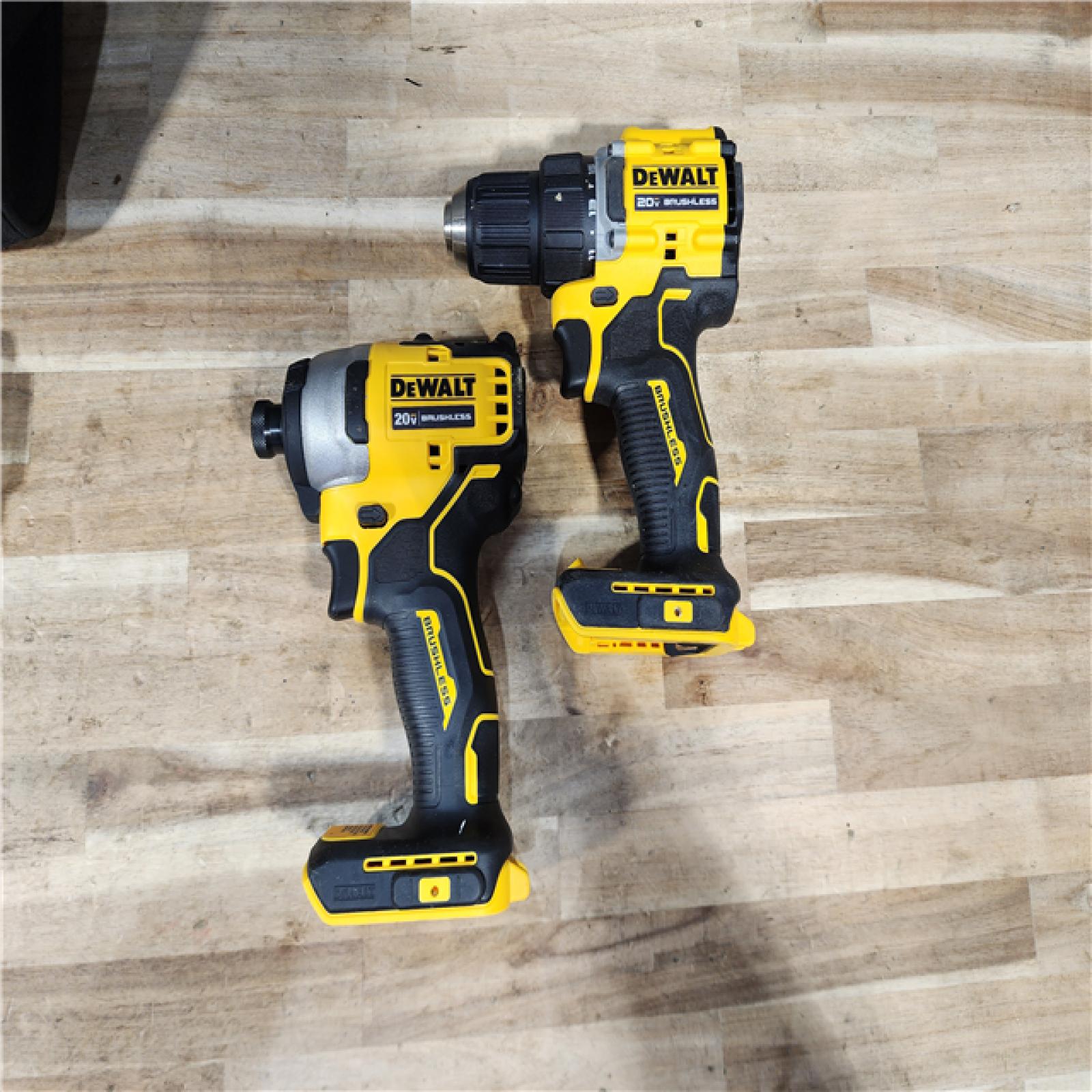 HOUSTON LOCATION - AS-IS DEWALT 2 TOOL COMBO KIT W/ (2) BATTERY & CHARGER