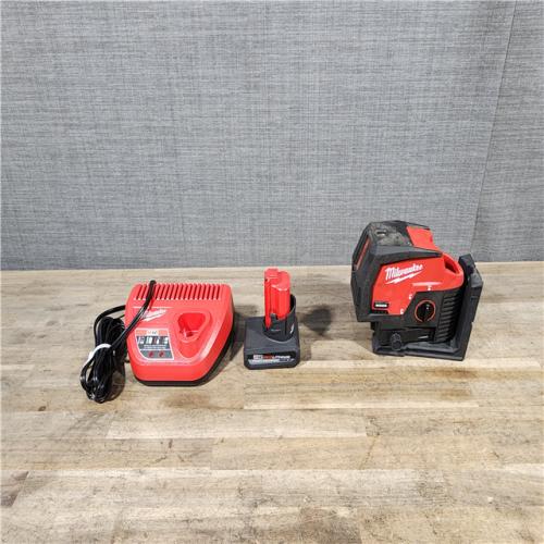 HOUSTON LOCATION - AS-IS Milwaukee Green 125 Ft. Cross Line and Plumb Points Laser Level Kit