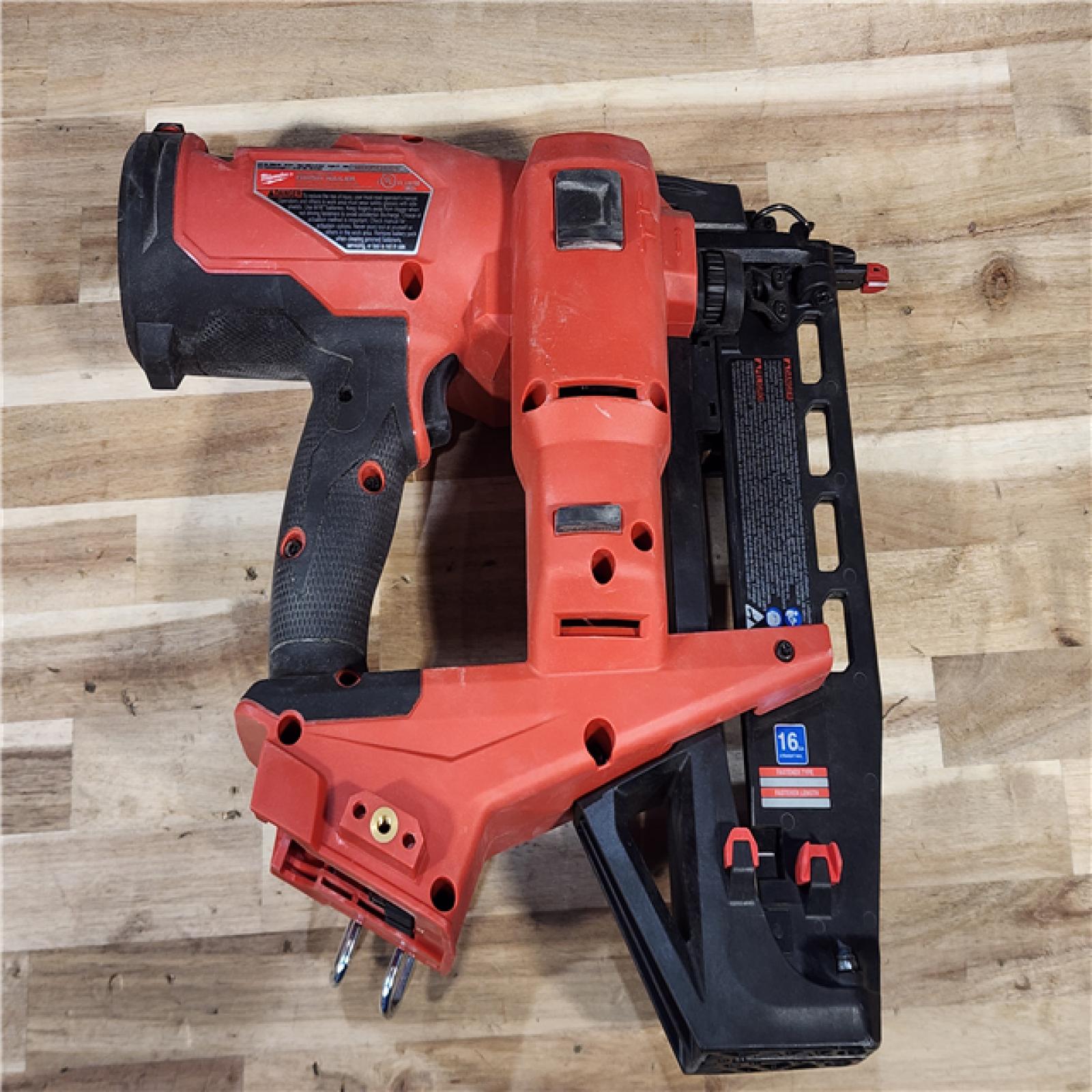 HOUSTON LOCATION - AS-IS Milwaukee FUEL 18-Volt Lithium-Ion Brushless Cordless Gen ll 16-Gauge Straight Finish Nailer (Tool Only)