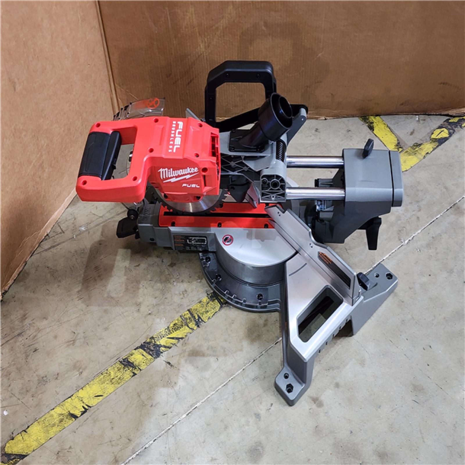 HOUSTON LOCATION - AS-IS Milwaukee M18 FUEL 7-1/4 in. Cordless Brushless Dual-Bevel Sliding Compound Miter Saw (Tool Only)