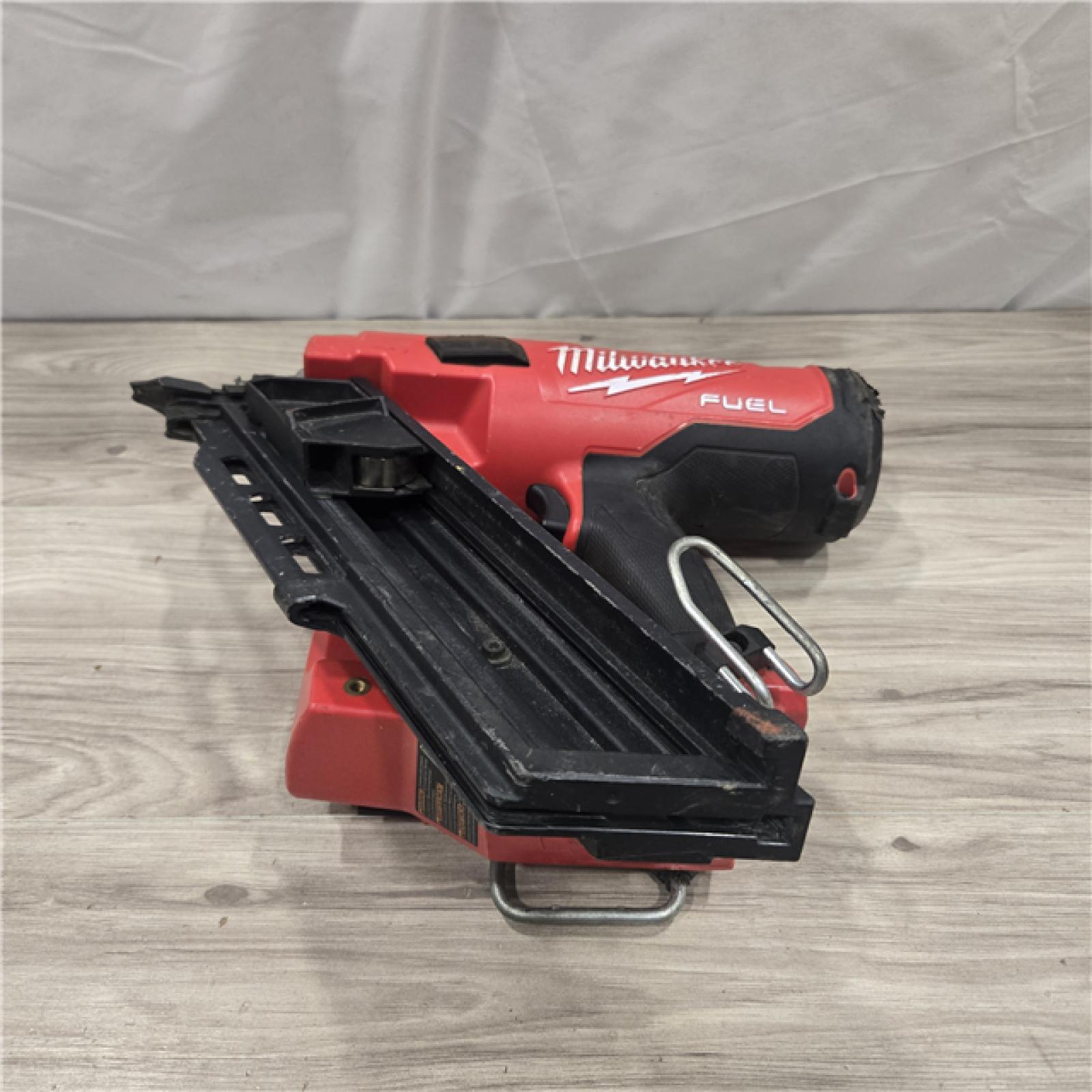 AS-IS Milwaukee M18 FUEL 30 Degree Framing Nailer (TOOL ONLY)