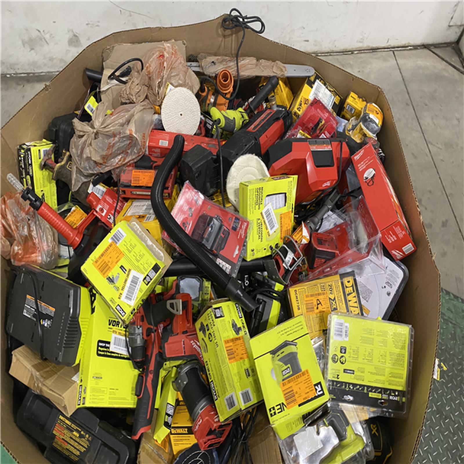 Dallas Location - As-Is Tool Pallet