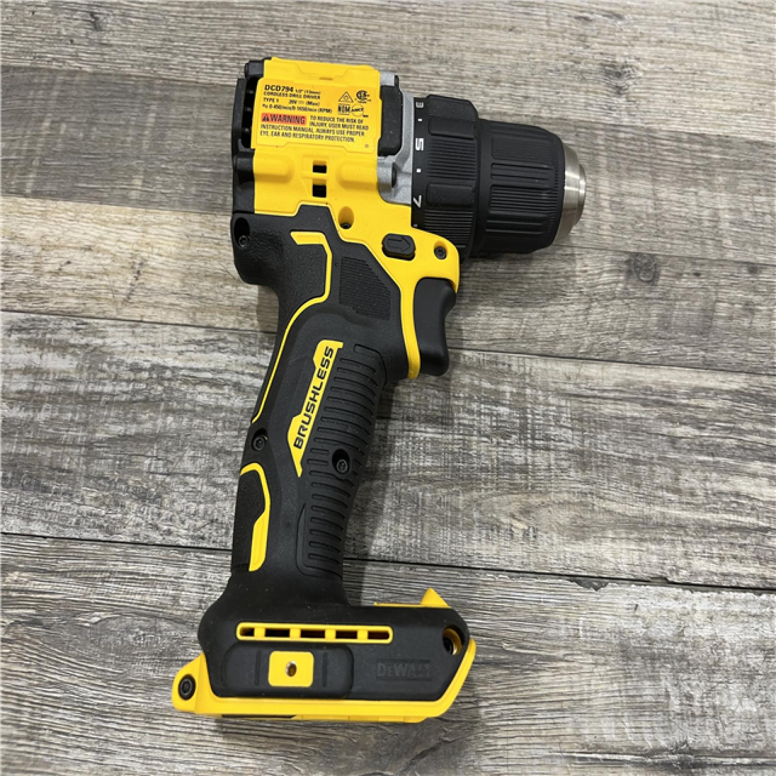 AS-IS DEWALT Atomic 20V Lithium-Ion Cordless Compact 1/2 in. Drill/Driver Kit