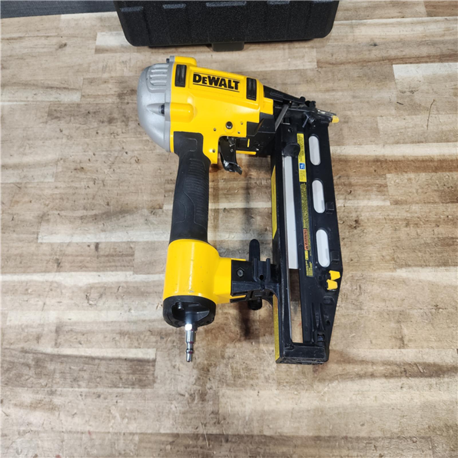 HOUSTON LOCATION - AS - IS Dewalt-DWFP71917 16 Gauge Precision Point Finish Nailer