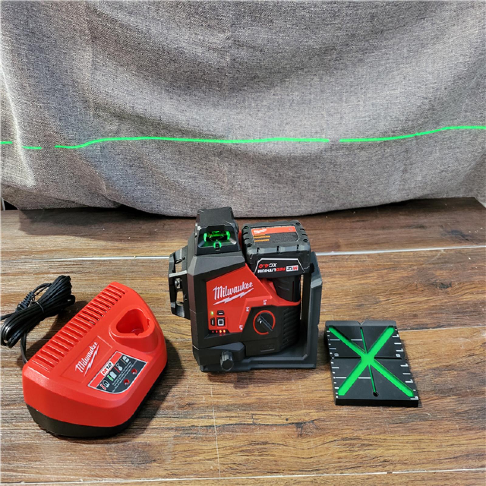 CALIFORNIA NEW MILWAUKEE M12 GREEN LASER KIT 360° 3-PLANE(BATTERY AND CHARGER INCLUDED)