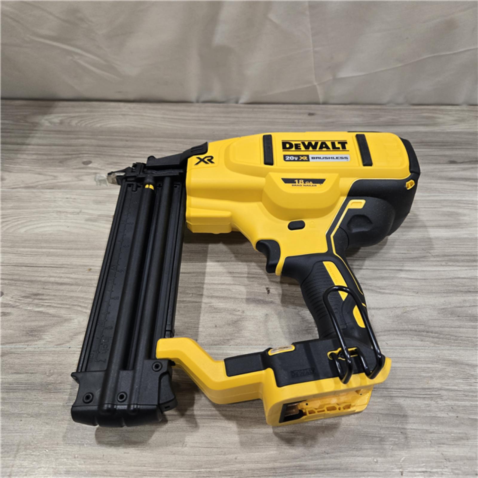 AS-IS DeWalt 20V MAX XR Cordless 18-Gauge Brad Nailer (Tool Only)