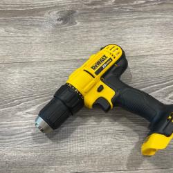 AS-IS DEWALT 20V MAX Cordless 1/2 in. Drill/Driver Kit