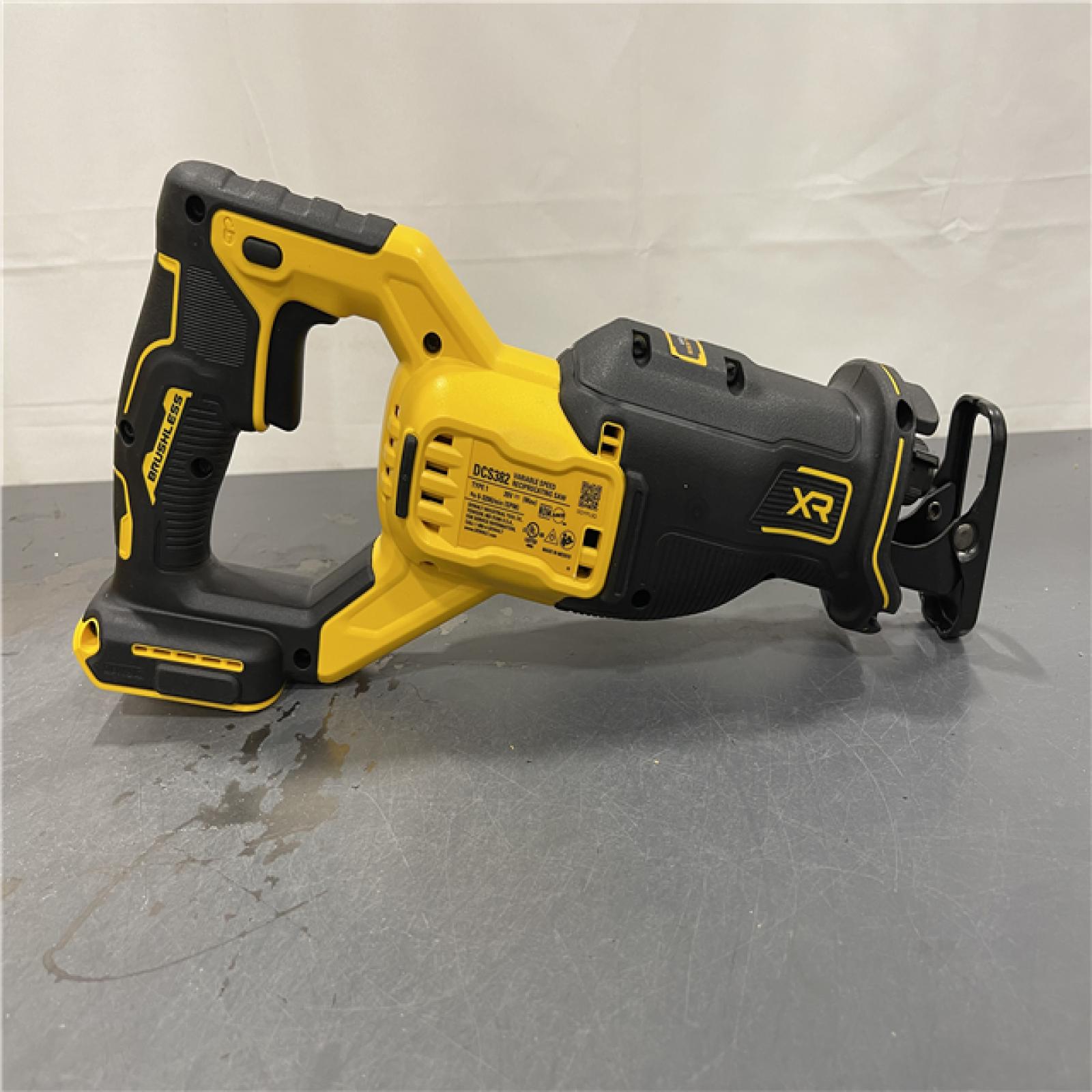 AS-IS - DEWALT 20V MAX XR Cordless Brushless Reciprocating Saw
