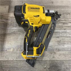 AS-IS DEWALT 20-Volt 30° Cordless Framing Nailer Kit