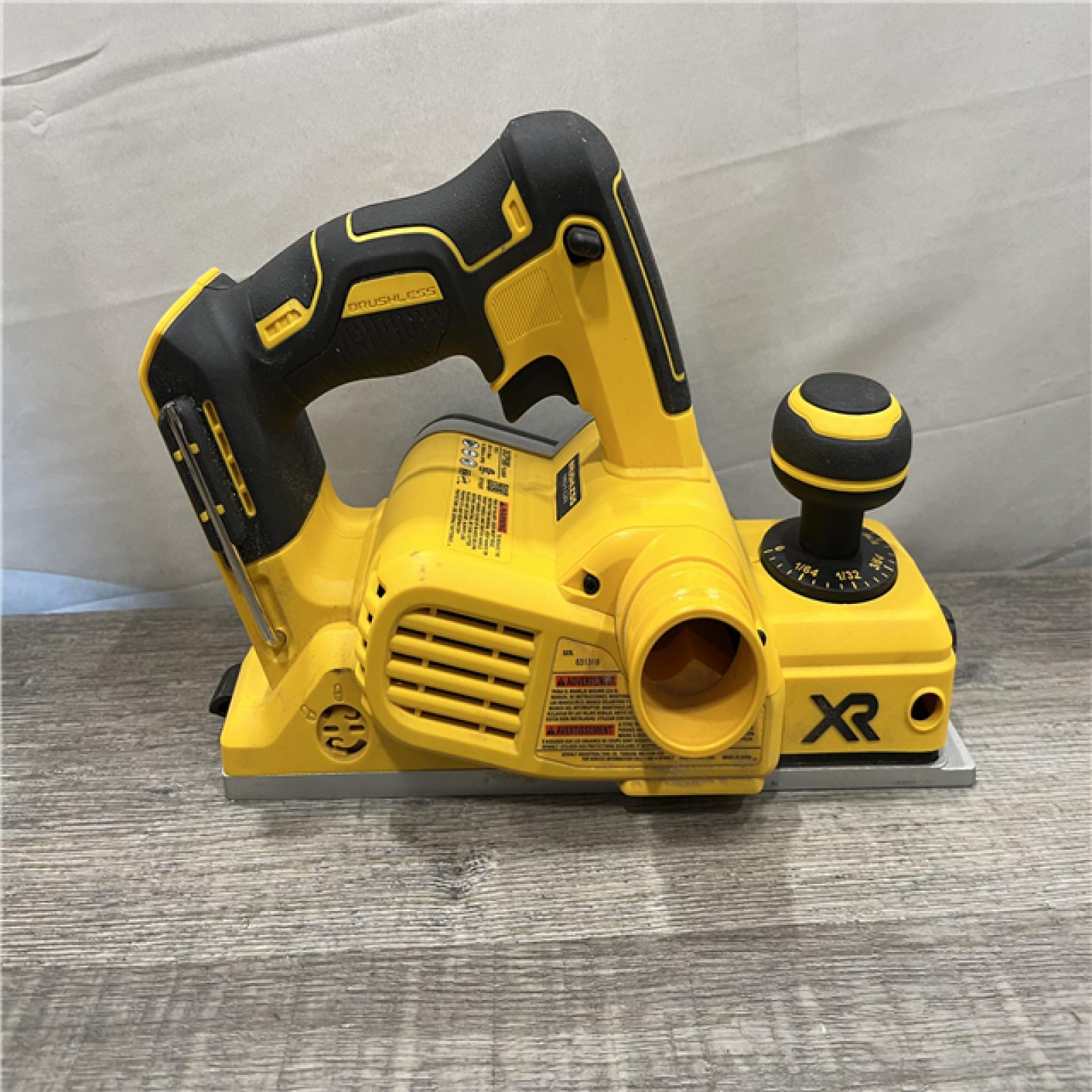 AS-IS DEWALT 20V MAX XR Cordless Brushless 3-1/4 in. Planer (Tool Only)
