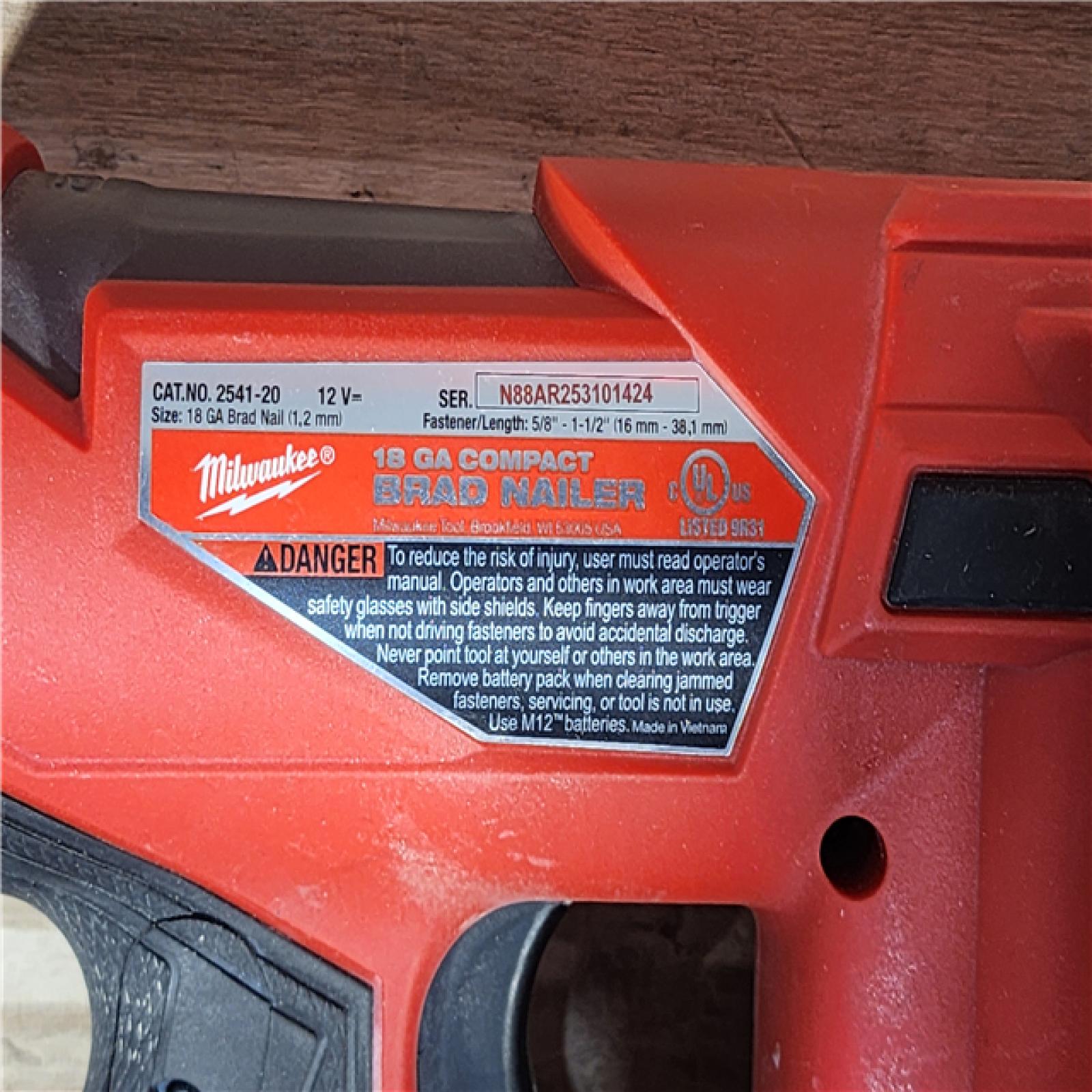 HOUSTON LOCATION - AS-IS Milwaukee  FUEL 12-Volt Lithium-Ion Brushless Cordless 18-Gauge 1-1/2 in. Compact Brad Nailer (Tool Only)
