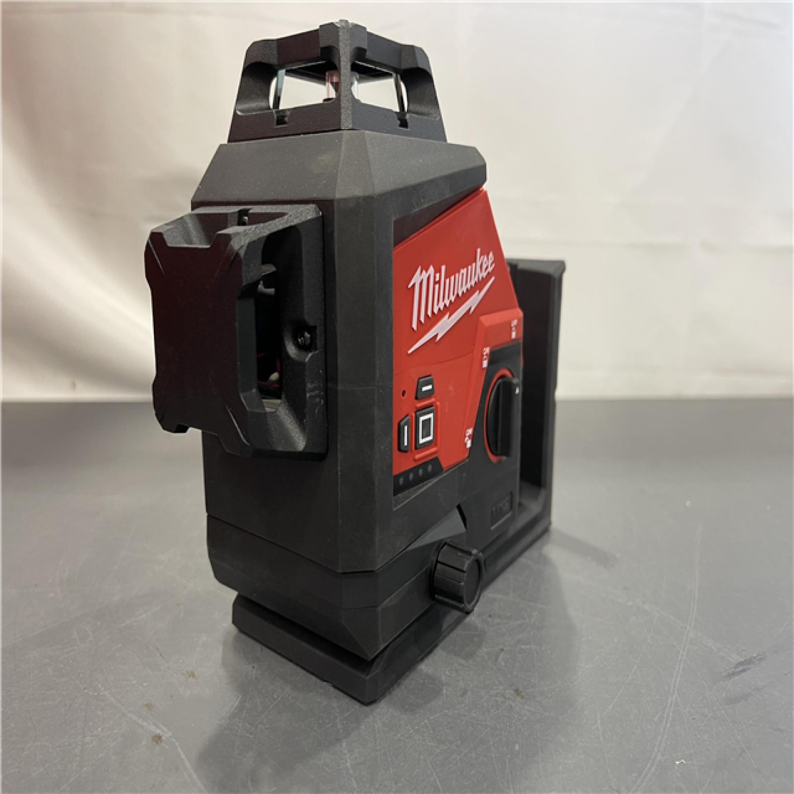 AS-IS - Milwaukee M12 Green Beam Laser 360° 3-Plane Kit