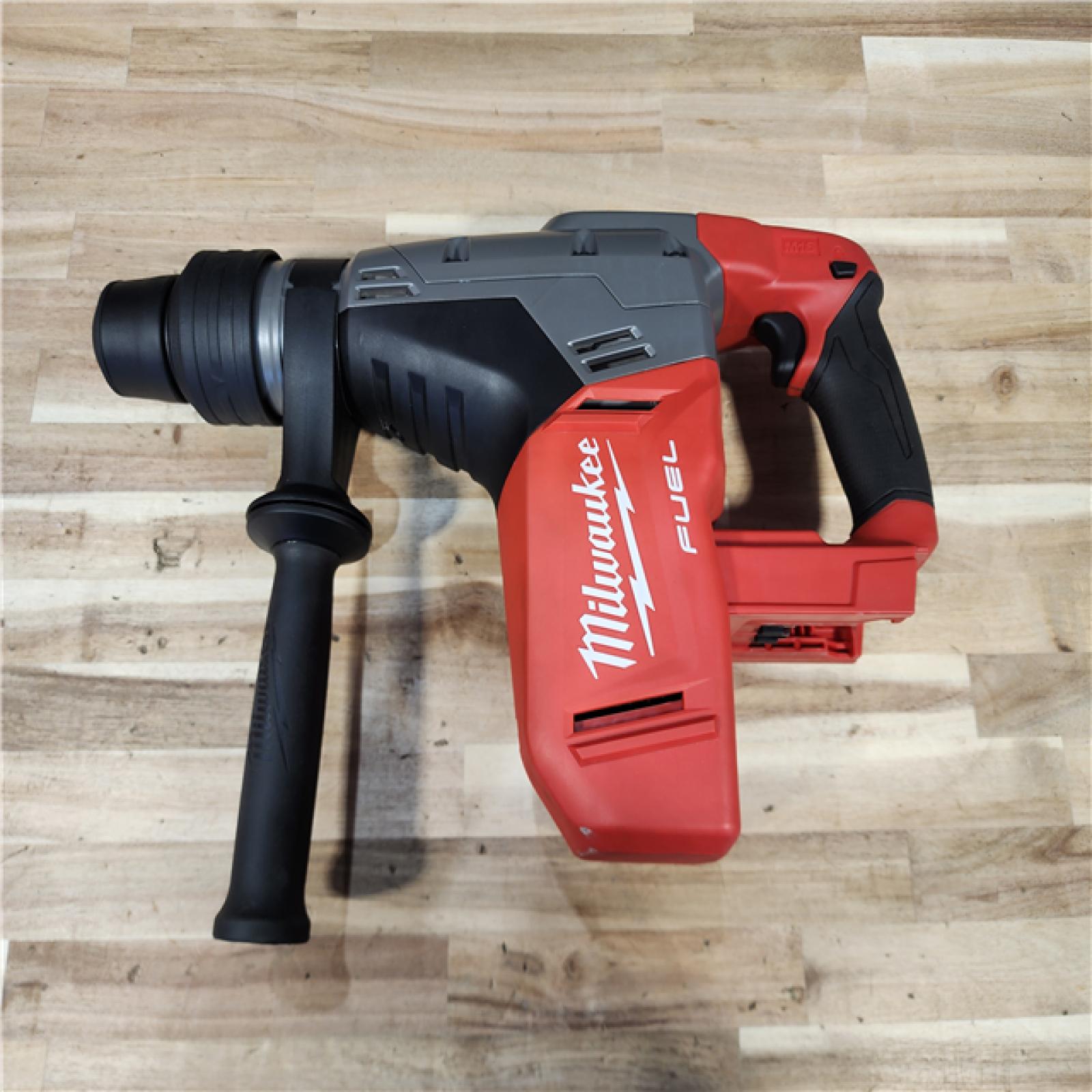 HOUSTON LOCATION - AS-IS Milwaukee FUEL 18V Lithium-Ion Brushless Cordless 1-9/16 in. SDS-Max Rotary Hammer (Tool-Only)