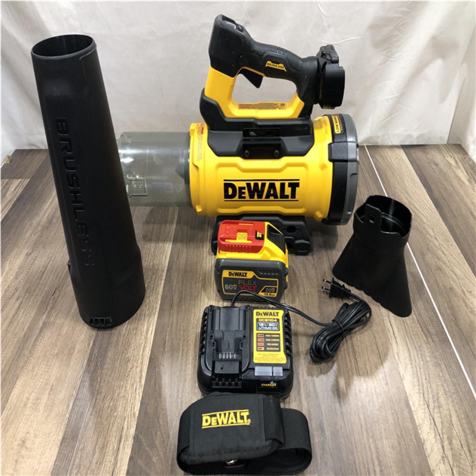 AS-IS DEWALT FLEXVOLT 60V MAX 160 MPH 760 CFM Brushless Cordless Axial Blower Kit