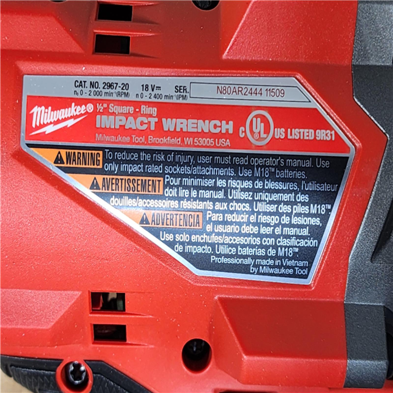 HOUSTON LOCATION - AS-IS (APPEARS LIKE NEW) Milwaukee FUEL 18V Lithium-Ion Brushless Cordless 1/2 in. Impact Wrench w/Friction Ring Kit