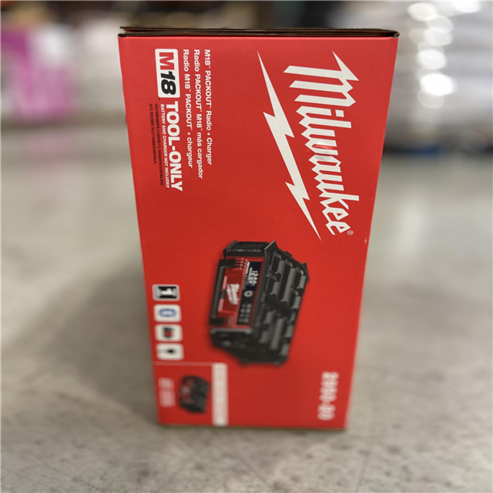 NEW! Milwaukee M18 PACKOUT Radio + Charger (Bare Tool)
