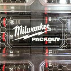 Phoenix NEW Milwaukee SHOCKWAVE Impact-Duty 3/8 in. Drive Metric Deep Well Impact PACKOUT Socket Set (19-Piece)