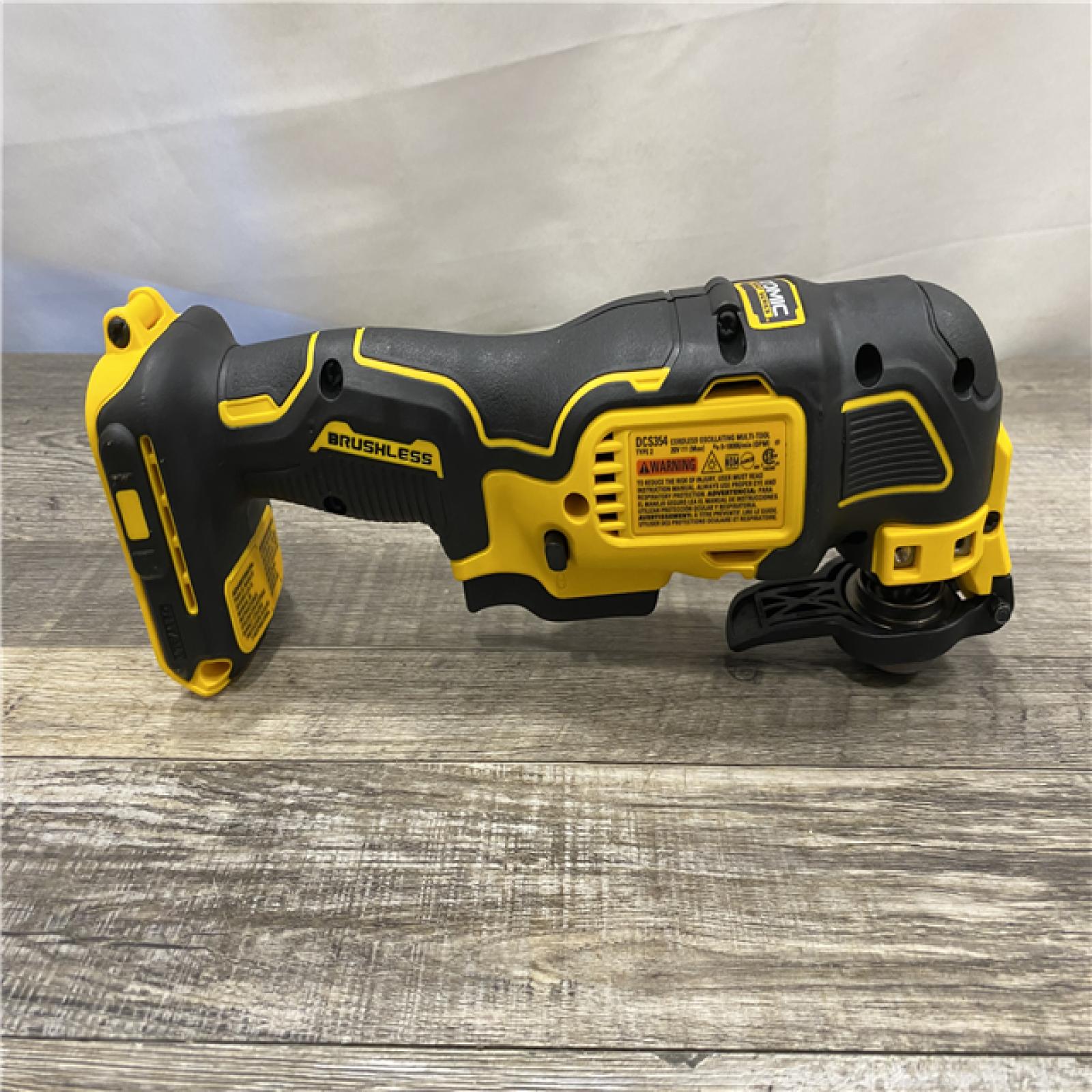 AS-IS DEWALT ATOMIC 20V MAX Cordless Brushless Oscillating Multi Tool (Tool Only)
