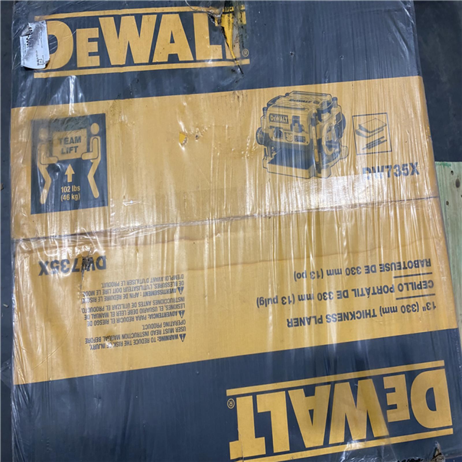 NEW- DEWALT 15 Amp Corded 13 in. Heavy-Duty 2-Speed Bench Planer