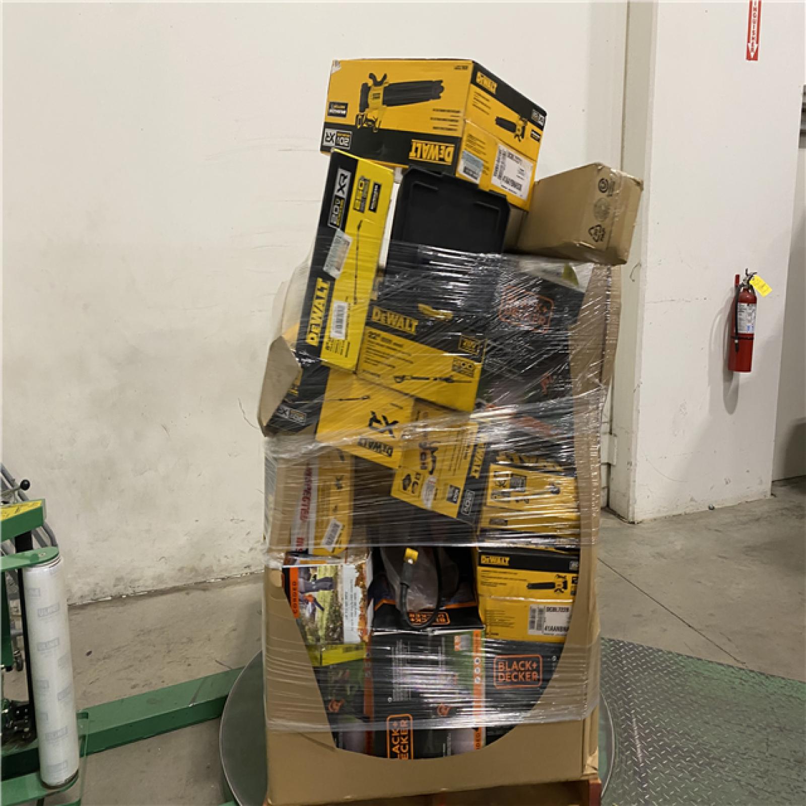 Dallas Location - As-Is DEWALT Tool Pallet