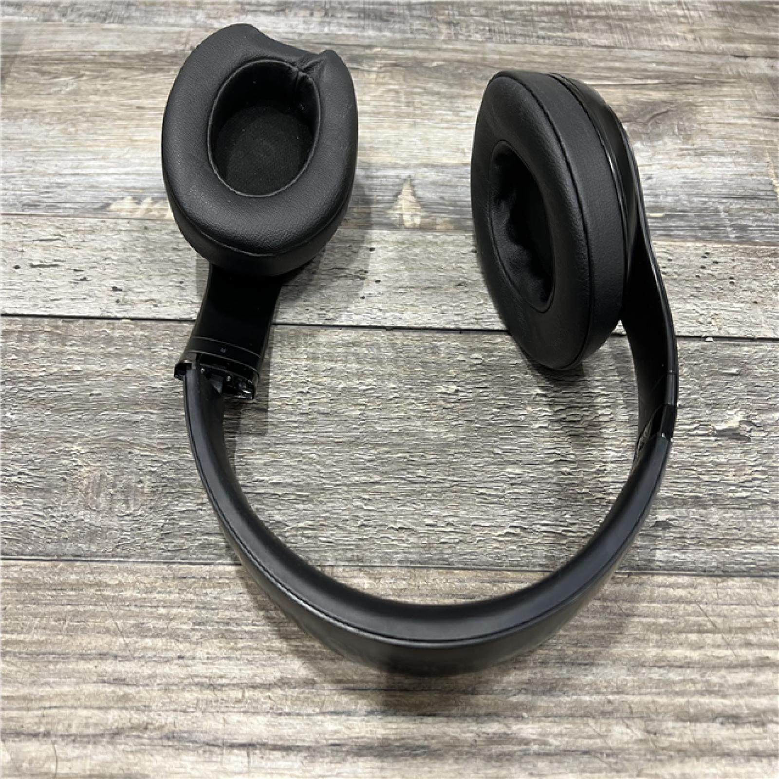 AS-IS Beats by Dr. Dre Beats Studio3 Bluetooth Over Ear Headphones, Black
