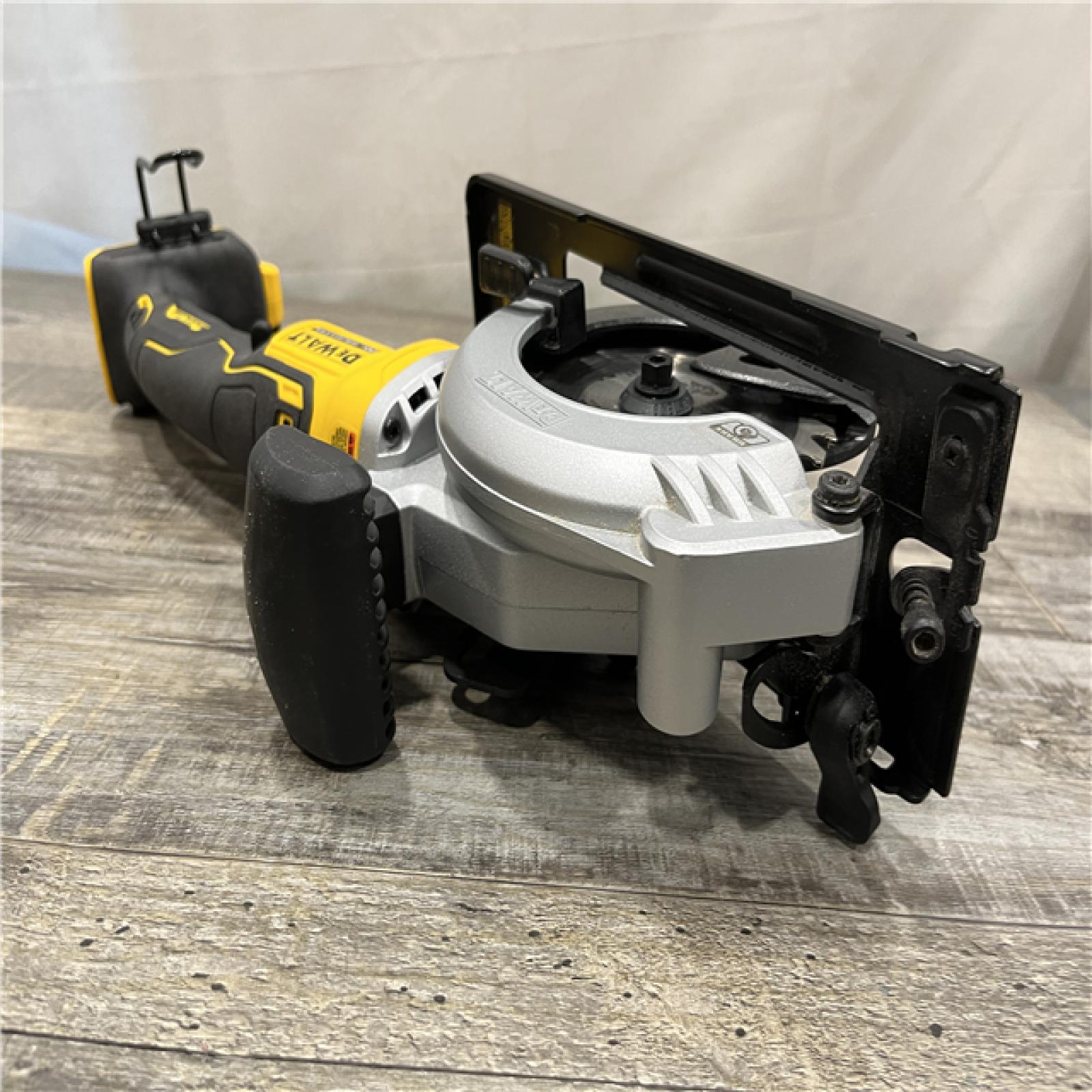 AS-IS DEWALT ATOMIC 20V MAX Cordless Brushless 4-1/2 in. Circular Saw (Tool Only)