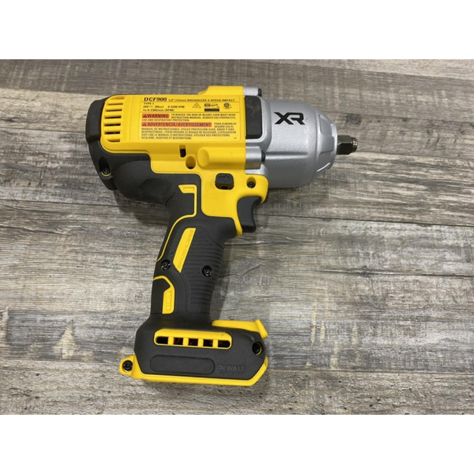 AS-IS  DEWALT 20V MAX Lithium-Ion Cordless 1/2 in. Impact Wrench Kit