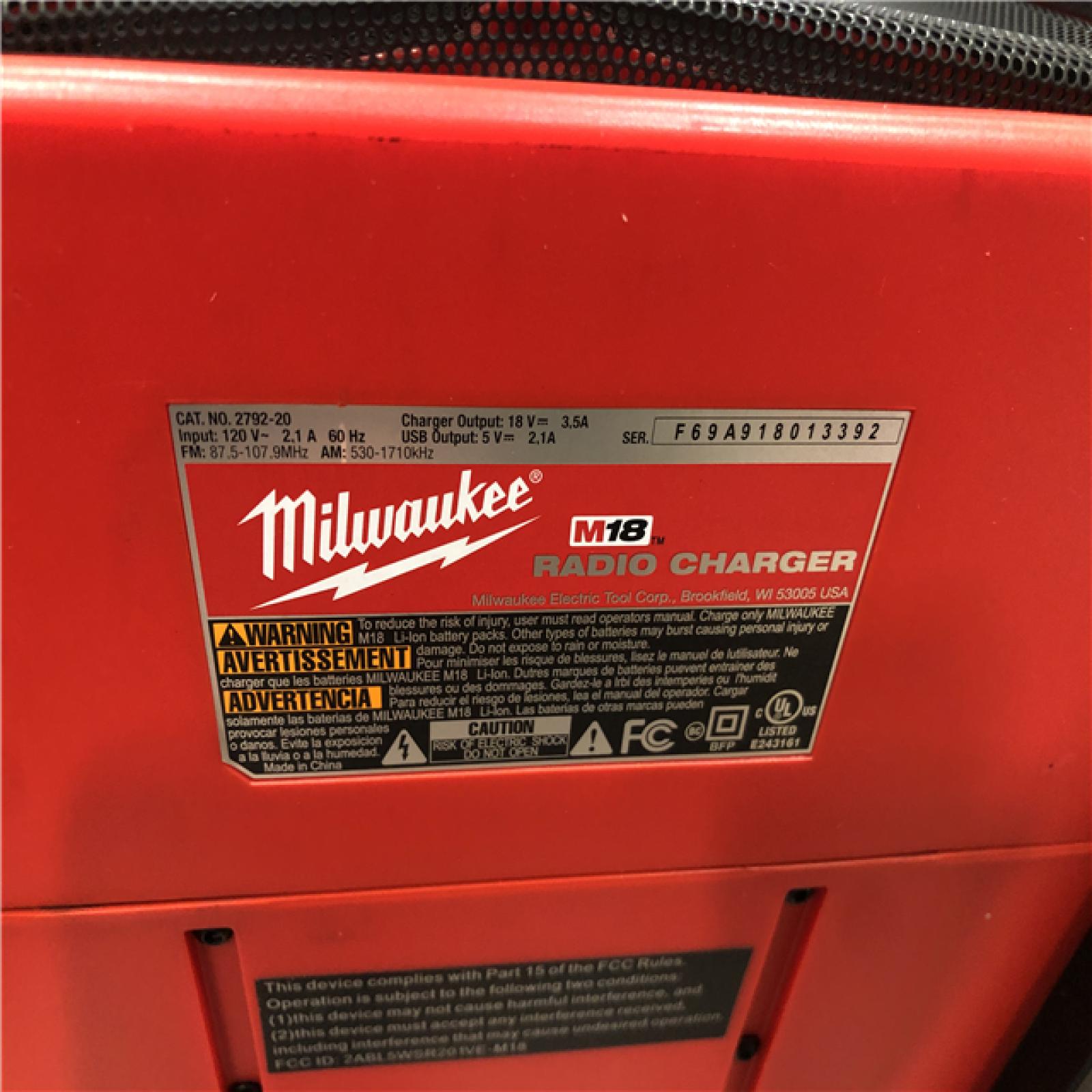 AS-IS Milwaukee M18 Lithium-Ion Cordless Jobsite Radio/Charger