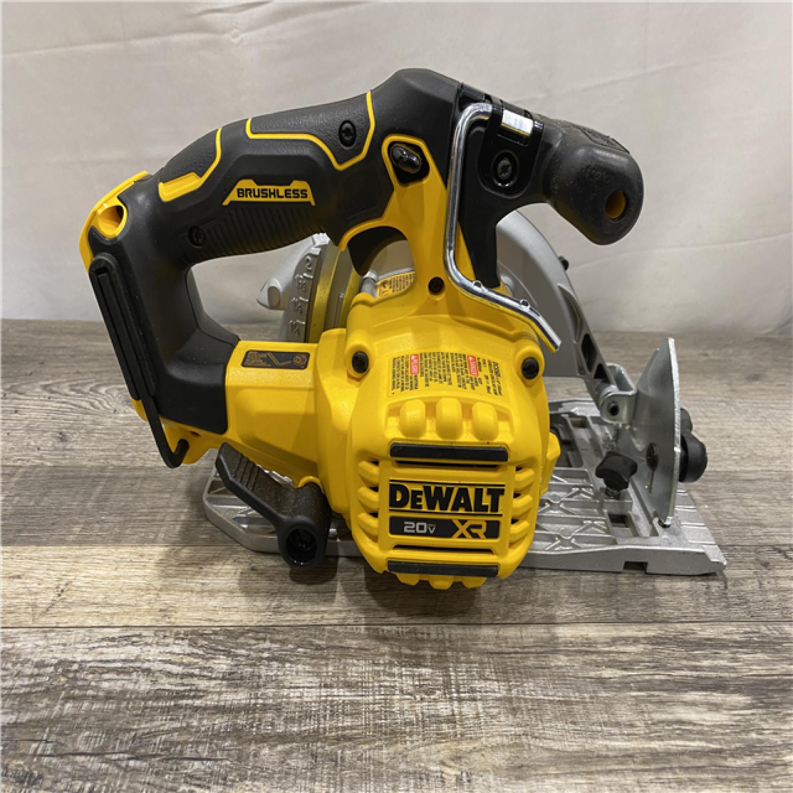AS-IS DEWALT 20V MAX Cordless Brushless 6-1/2 in. Sidewinder Style Circular Saw (Tool Only)