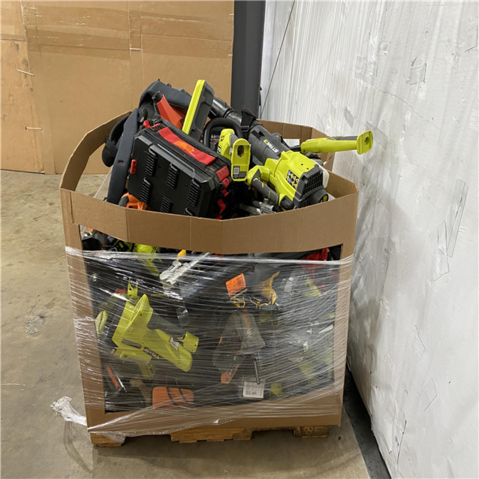 Houston Location AS IS - Tool Pallet