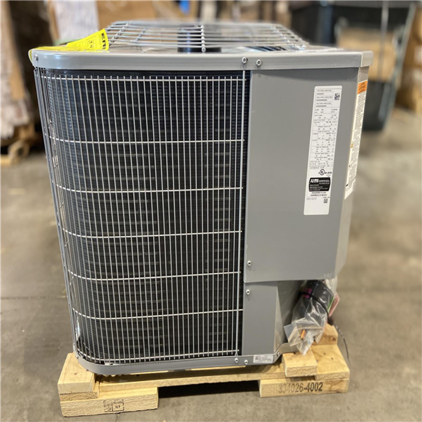 DALLAS LOCATION - Smartcomfort® by Carrier 2.5 Ton 14.3 Seer2 Heat Pump