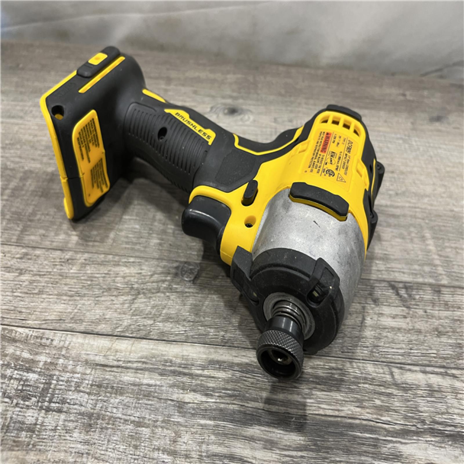 AS-IS DEWALT Atomic 20V Max Lithium-Ion Brushless Cordless Compact 1/4 in. Impact Driver Kit