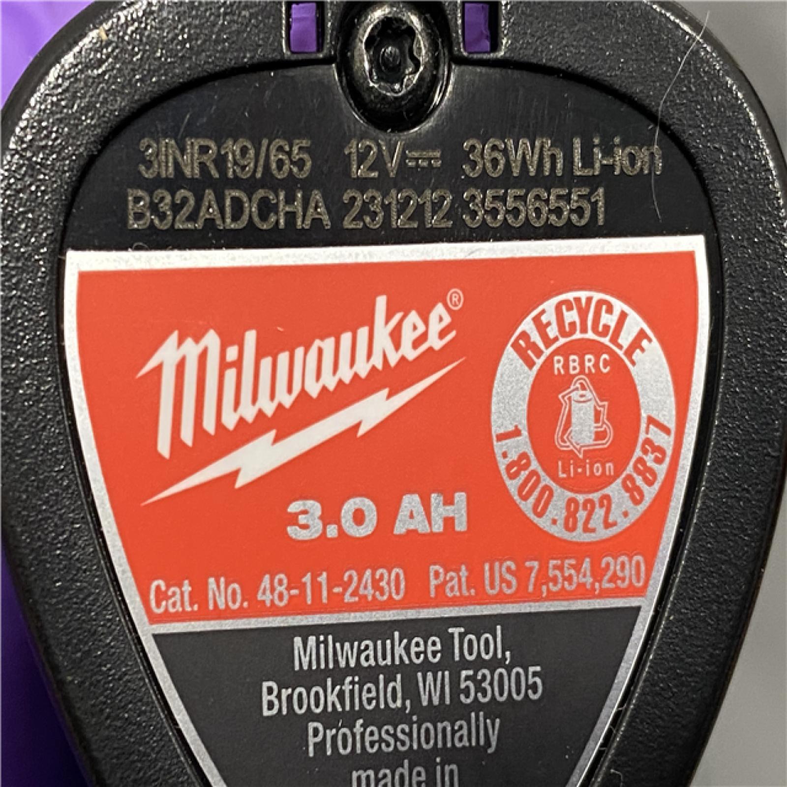 AS-IS Milwaukee Men's Large 12-Volt Lithium-Ion Cordless Tough Shell Gray Heated Jacket Kit