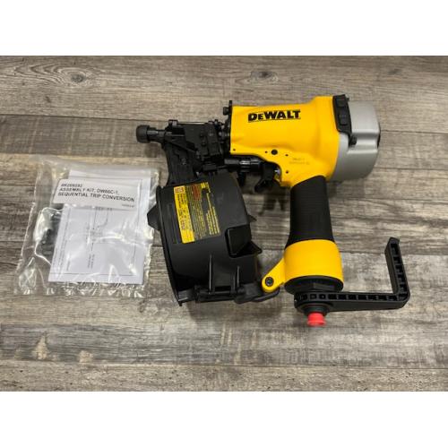 NEW - DEWALT Pneumatic 15-Degree Coil Corded Siding Nailer