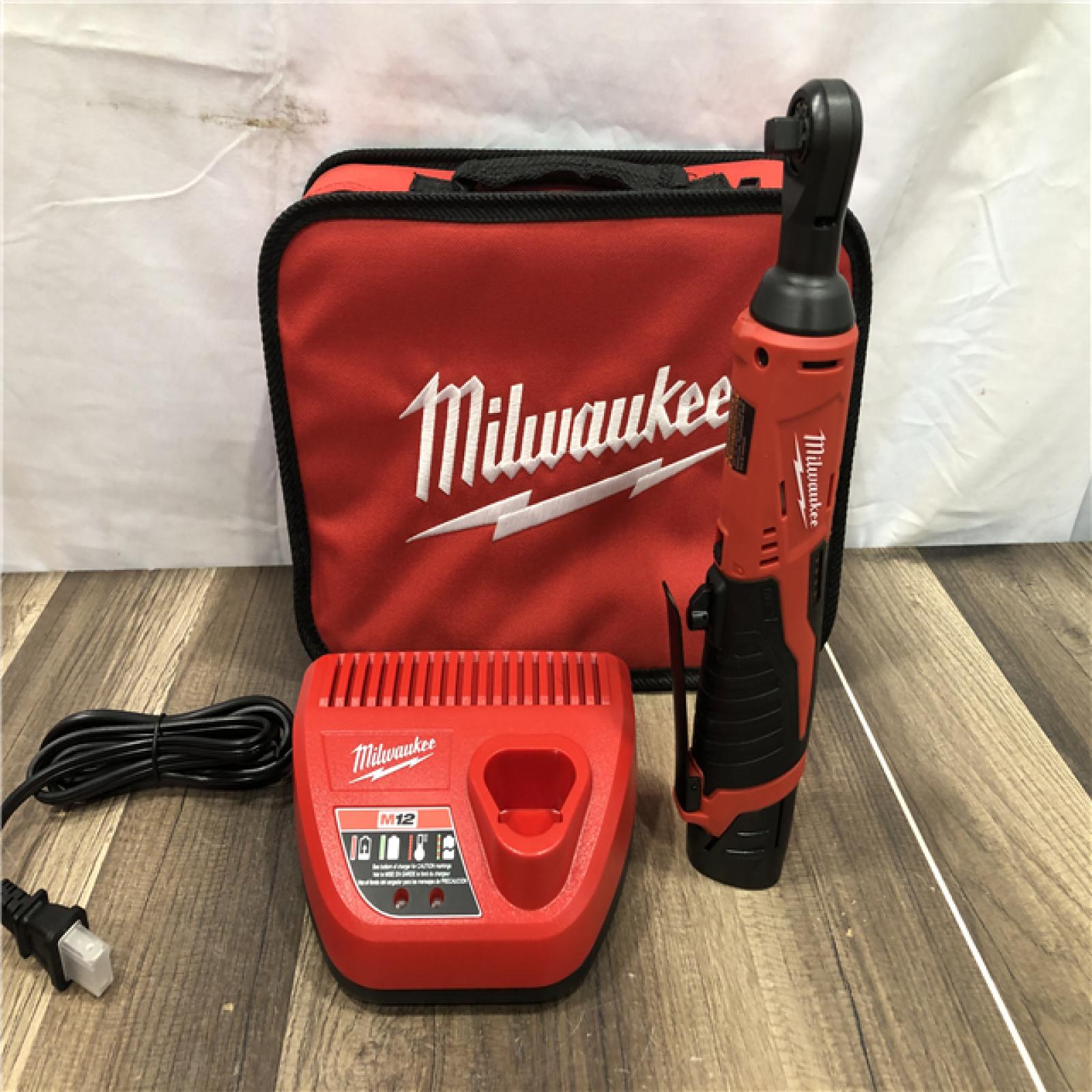 AS-IS  Milwaukee M12 12V Lithium-Ion Cordless 3/8 in. Ratchet Kit