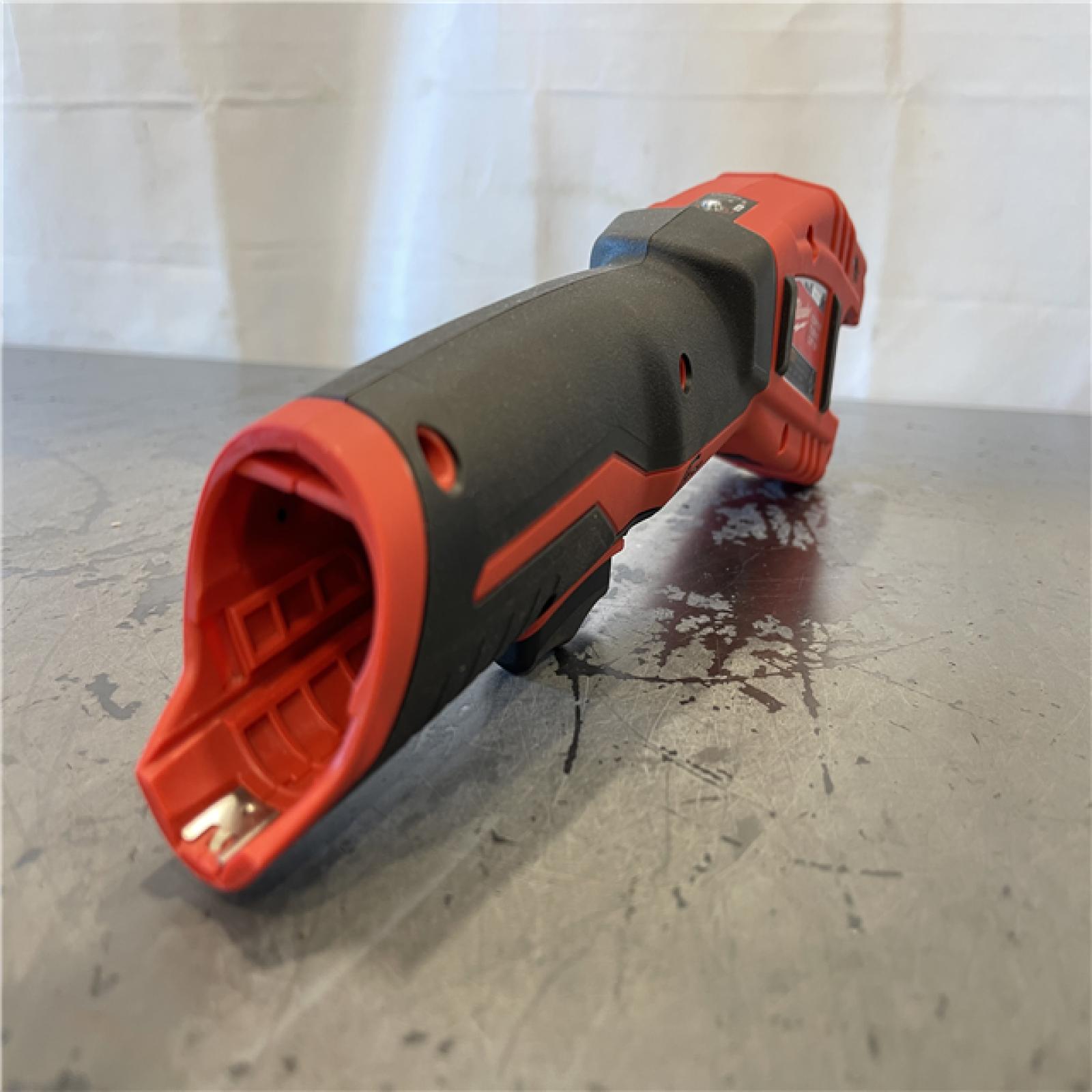 AS-IS - Milwaukee M12 12V Lithium-Ion Cordless Copper Tubing Cutter