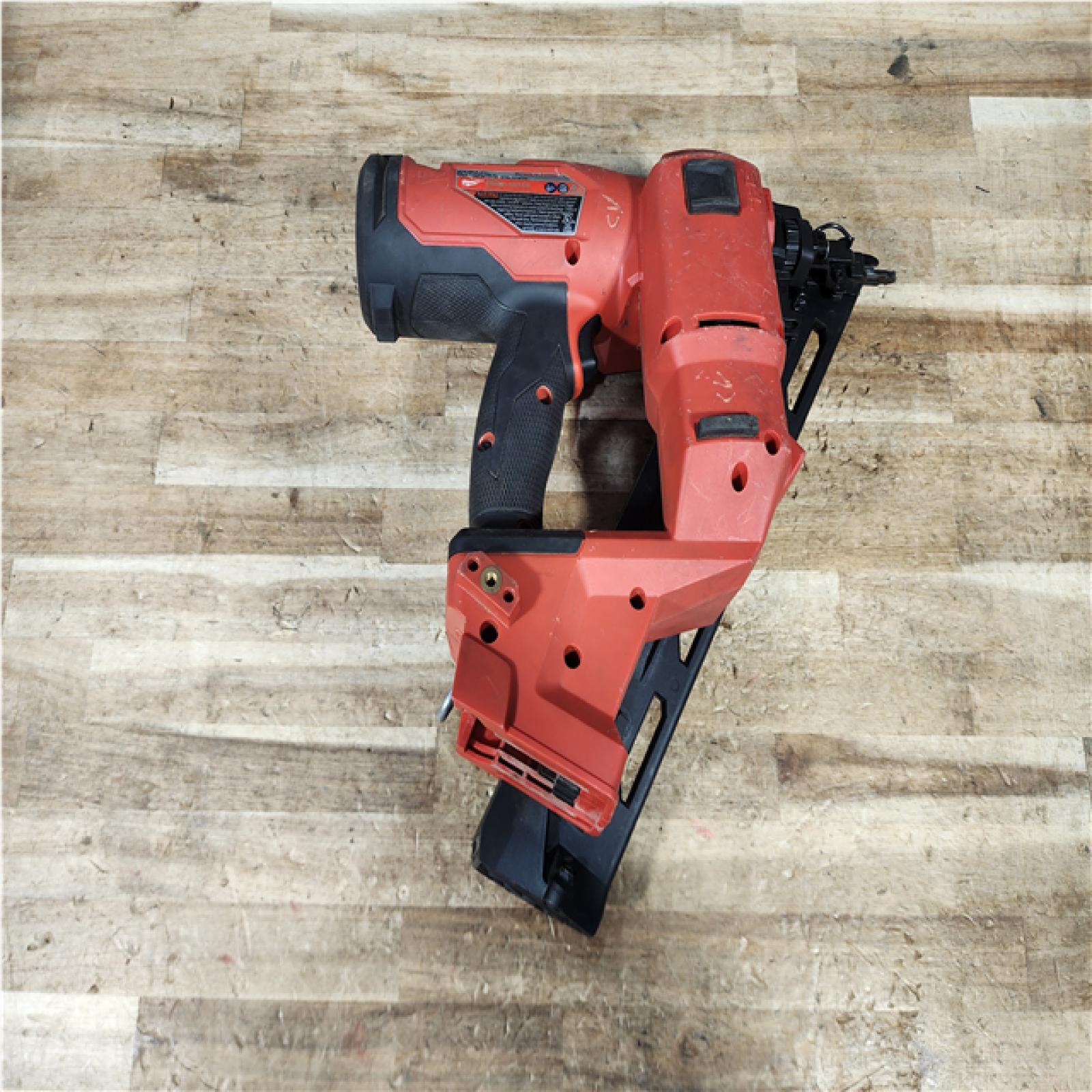 HOUSTON LOCATION - AS - IS Milwaukee FUEL 18V Lithium-Ion Brushless Cordless Gen II 15-Gauge Angled Nailer (Tool-Only)