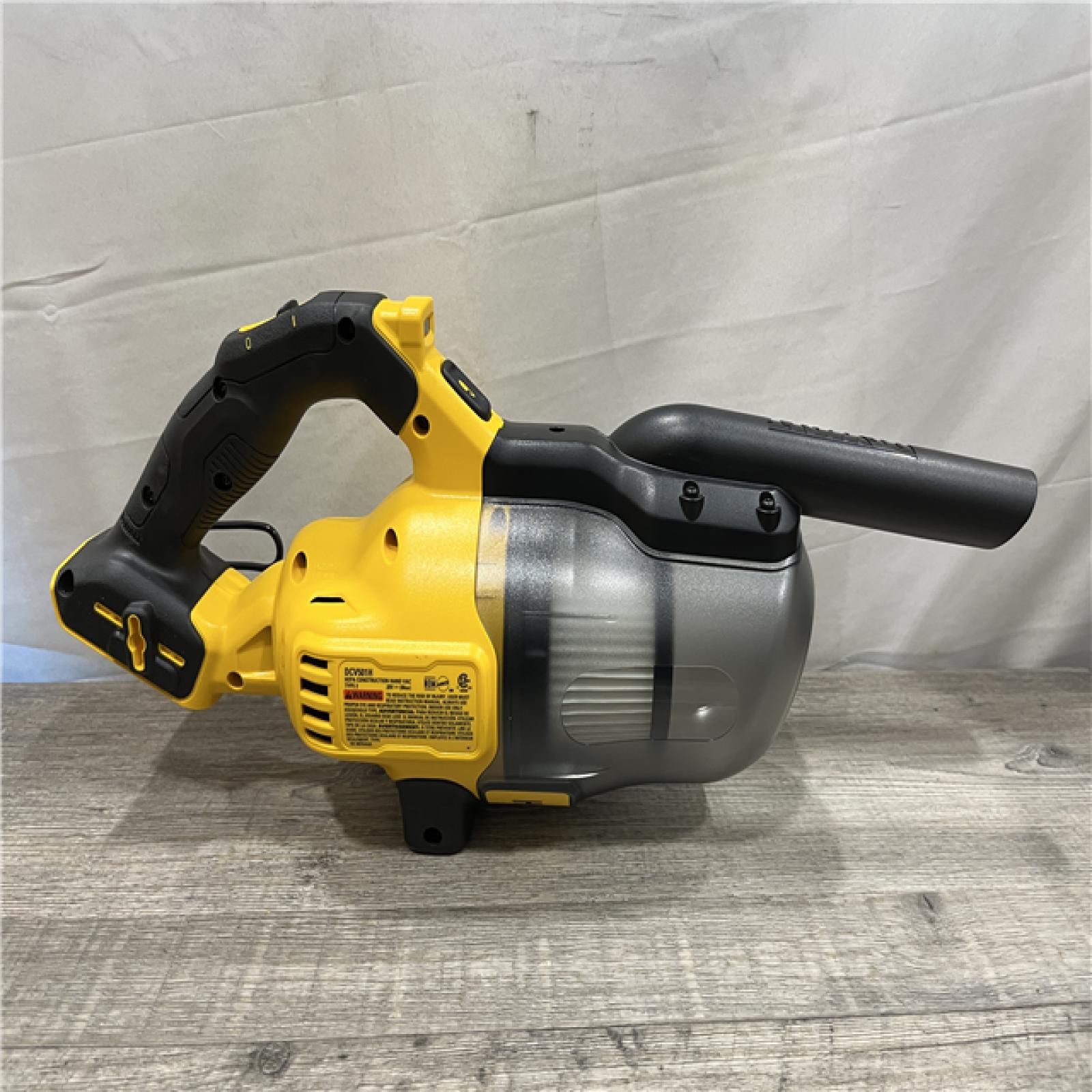 AS-IS DEWALT Bagless 20V MAX Stick Cordless General Dirt Filter Handheld Vacuum (Tool Only)