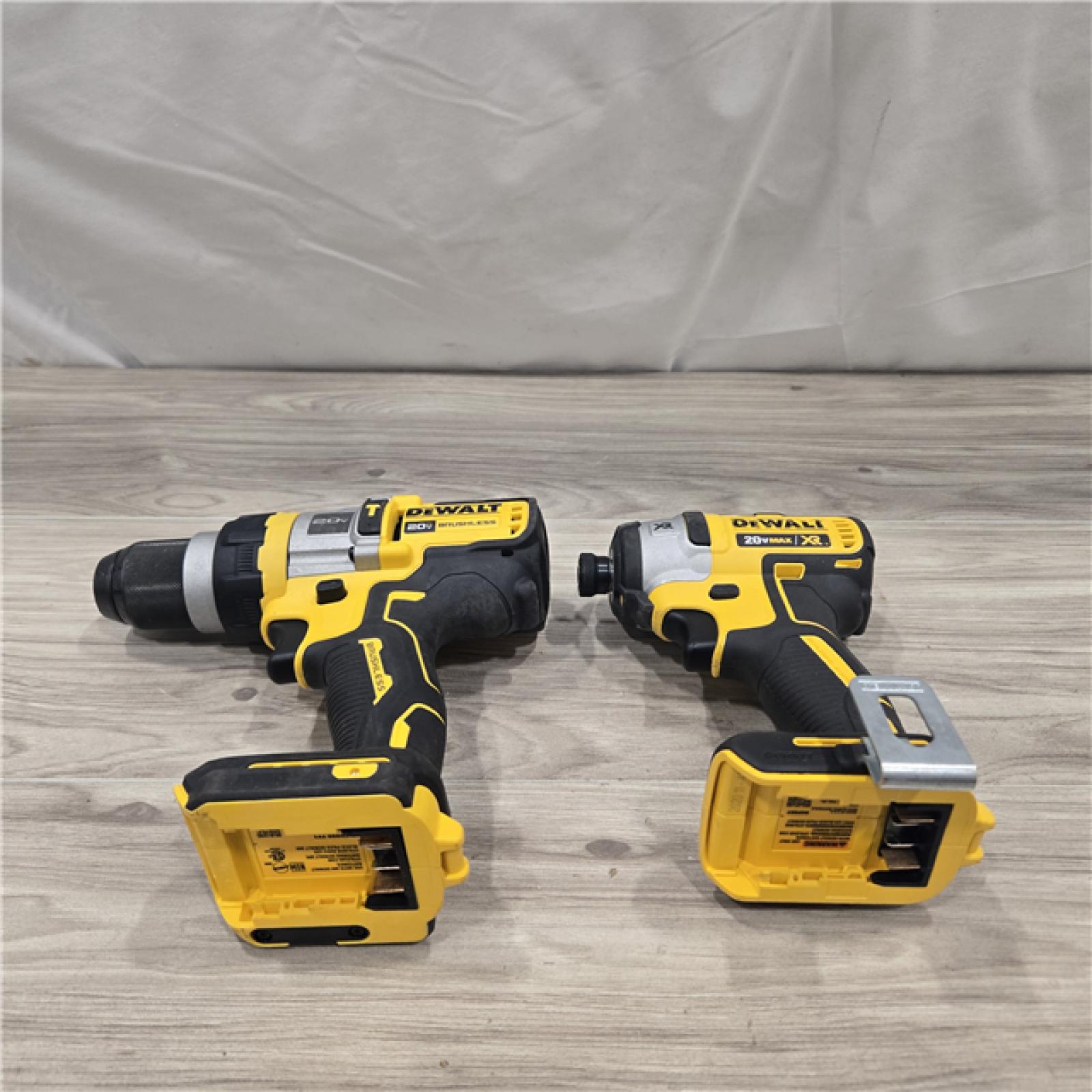 AS-IS DEWALT 20V MAX Cordless Hammer Drill/Driver 2 Tool Combo Kit