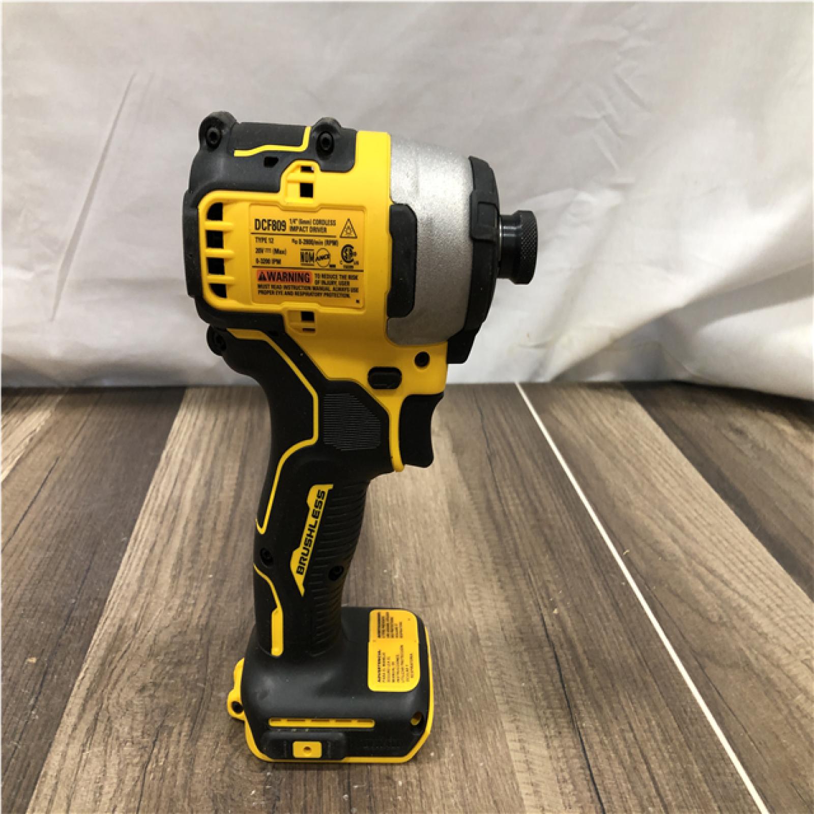 AS-IS DEWALT Atomic 20V Max Lithium-Ion Brushless Cordless Compact 1/4 in. Impact Driver Kit