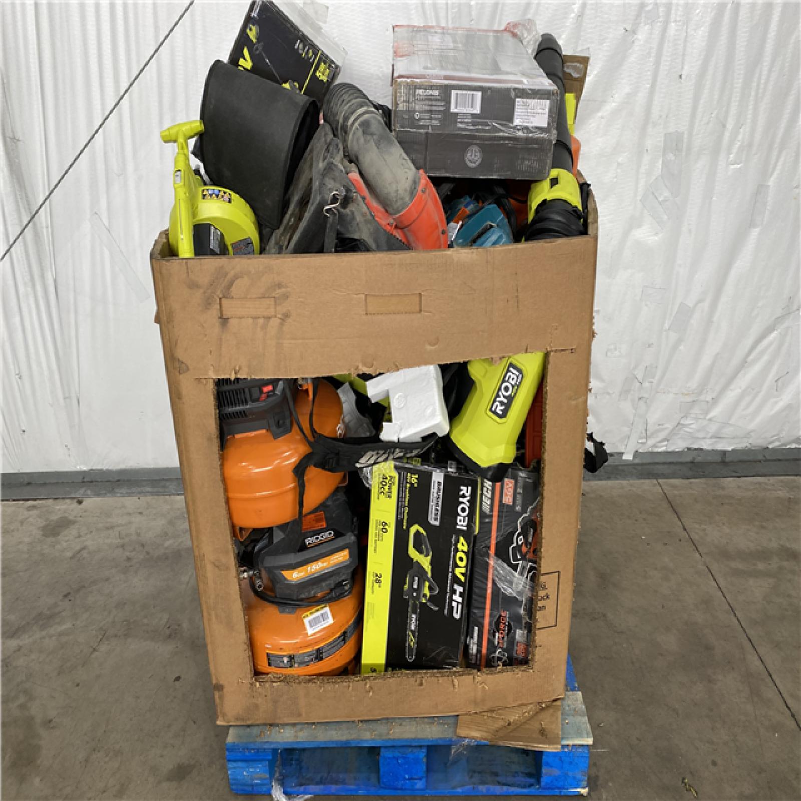 Houston Location AS IS - Outdoor Pallet