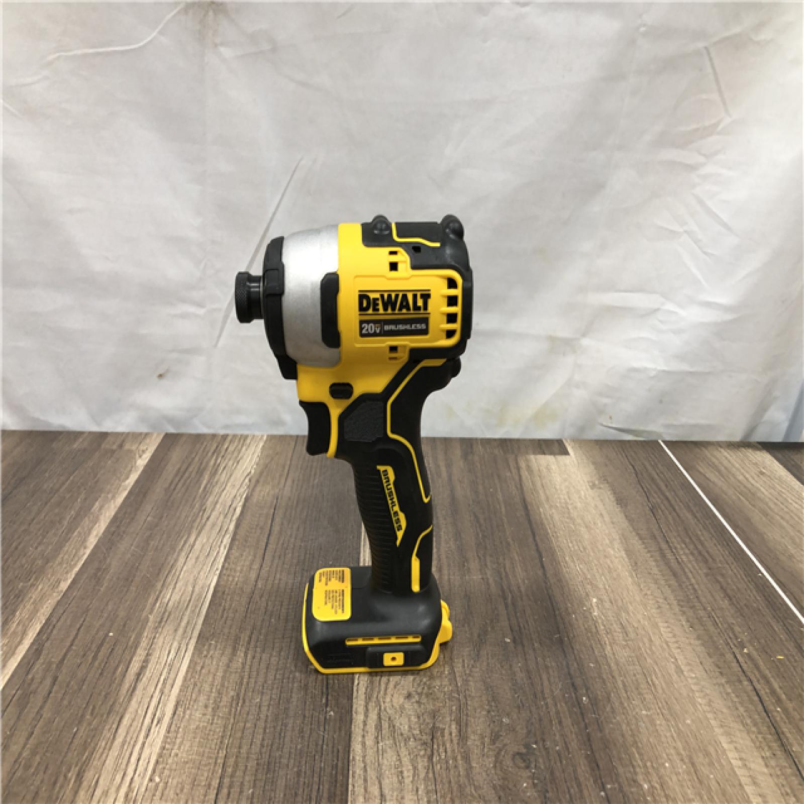 AS-IS DEWALT Atomic 20V Max Lithium-Ion Brushless Cordless Compact 1/4 in. Impact Driver Kit