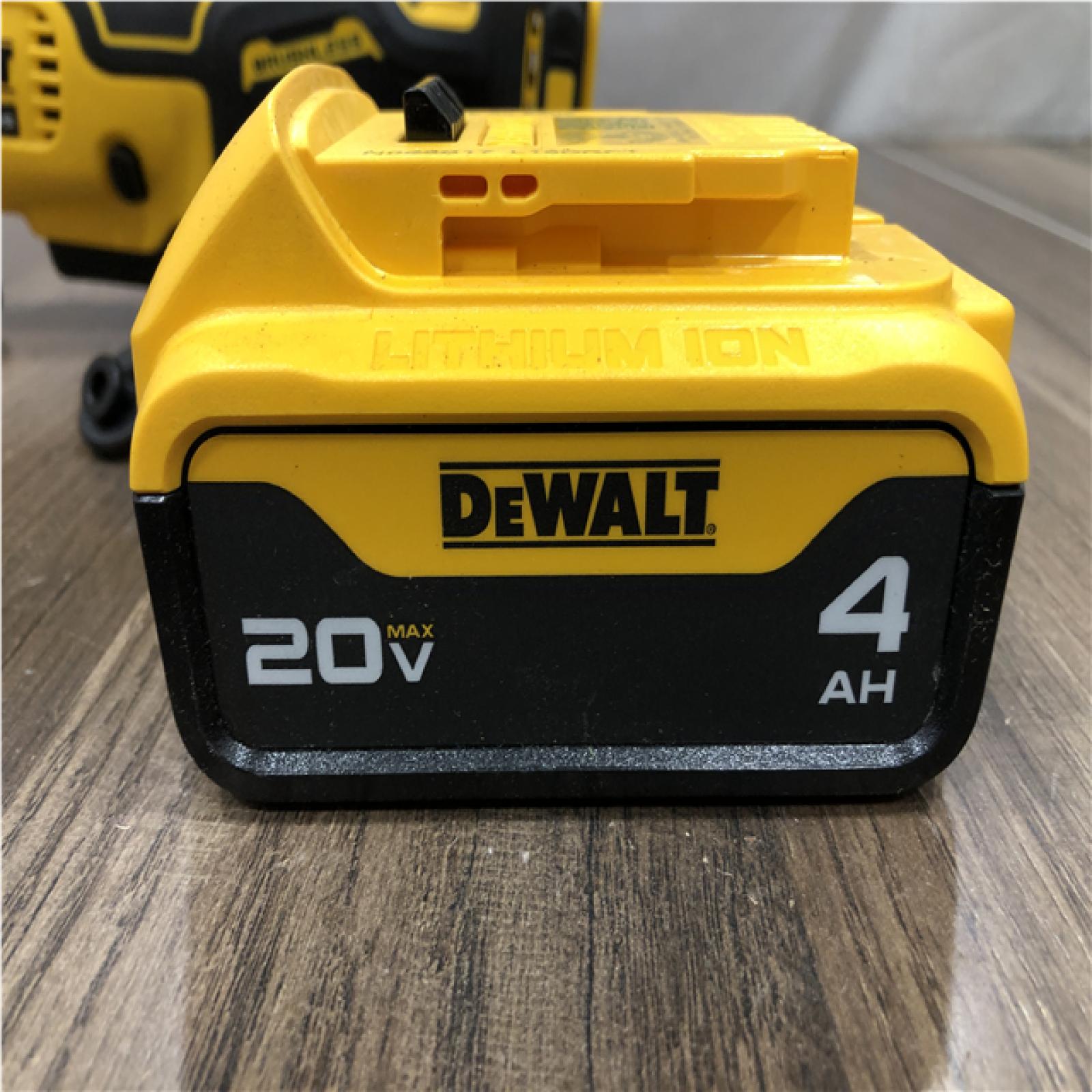 AS-IS DEWALT ATOMIC 20V MAX Lithium-Ion Cordless Brushless Oscillating Tool Kit