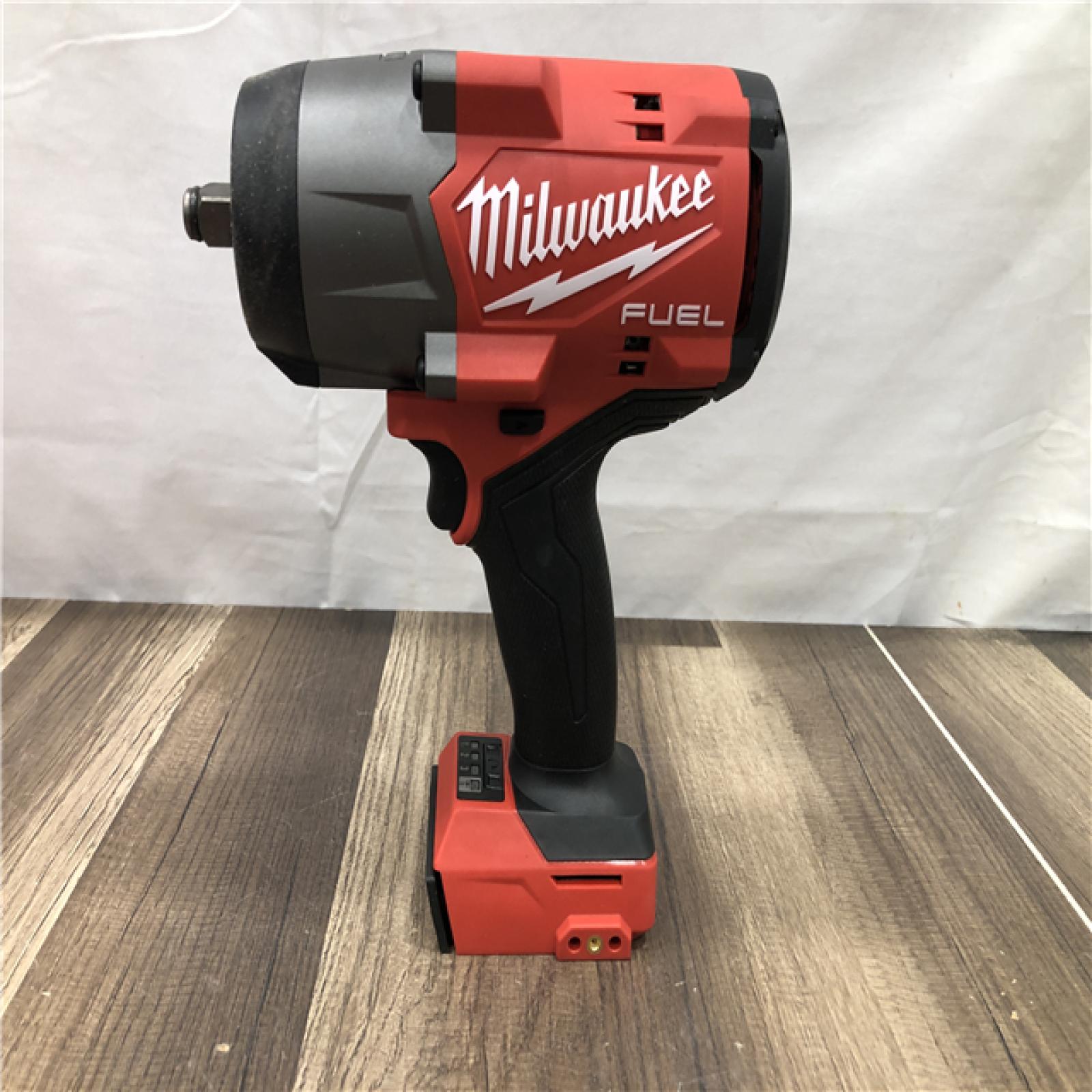 AS-IS Milwaukee  FUEL 18V Lithium-Ion Brushless Cordless 1/2 in. Impact Wrench w/Friction Ring Kit