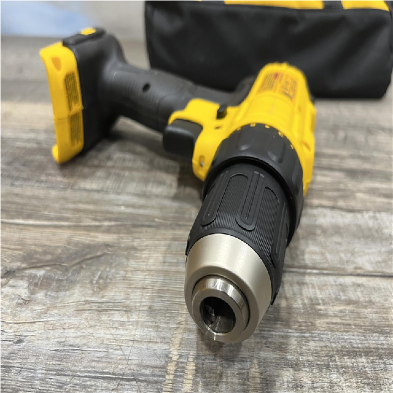 AS-IS DEWALT 20V MAX Cordless 1/2 in. Drill/Driver Kit