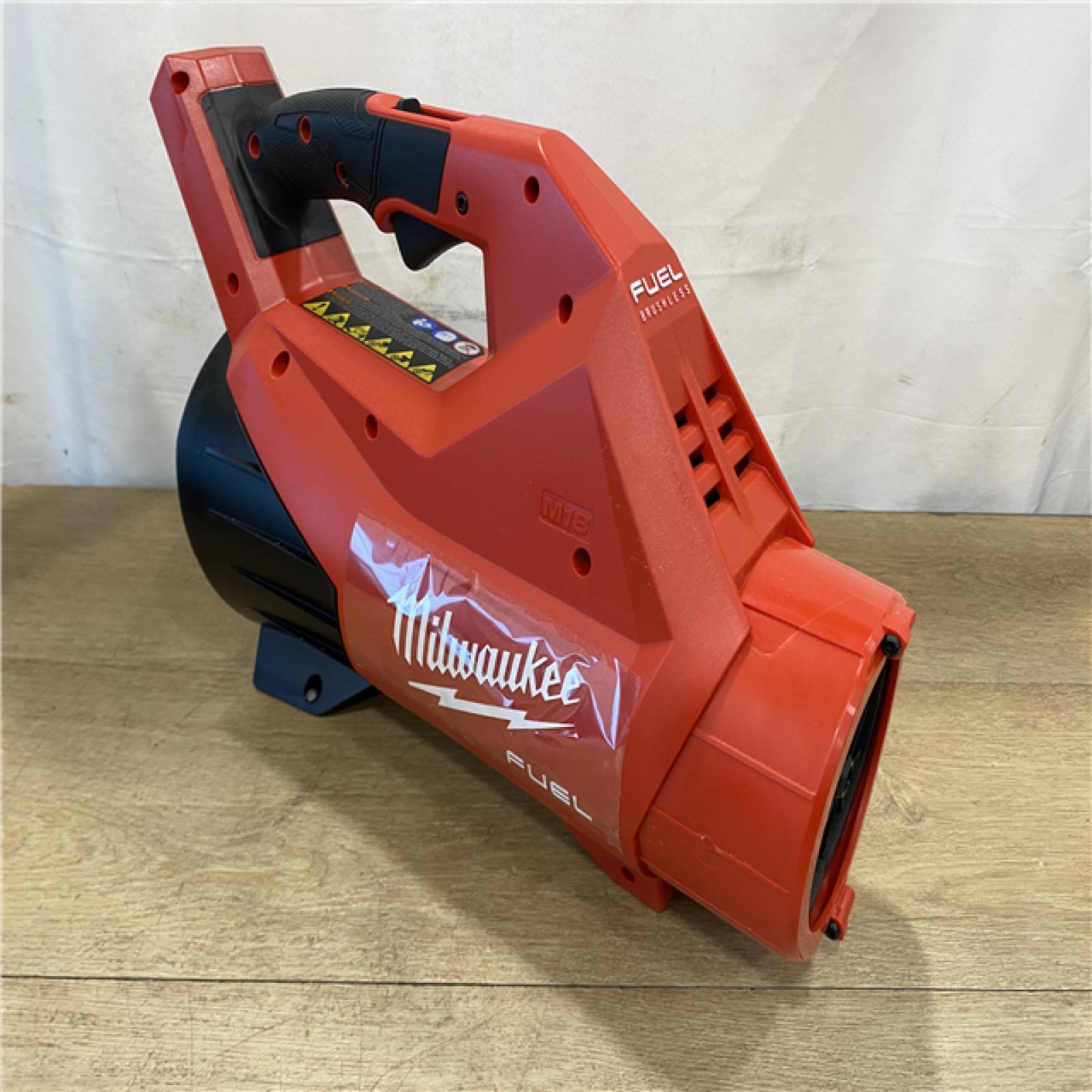 AS-IS Milwaukee FUEL 120 MPH 500 CFM 18V Brushless Cordless Battery Powered Leaf Blower Kit