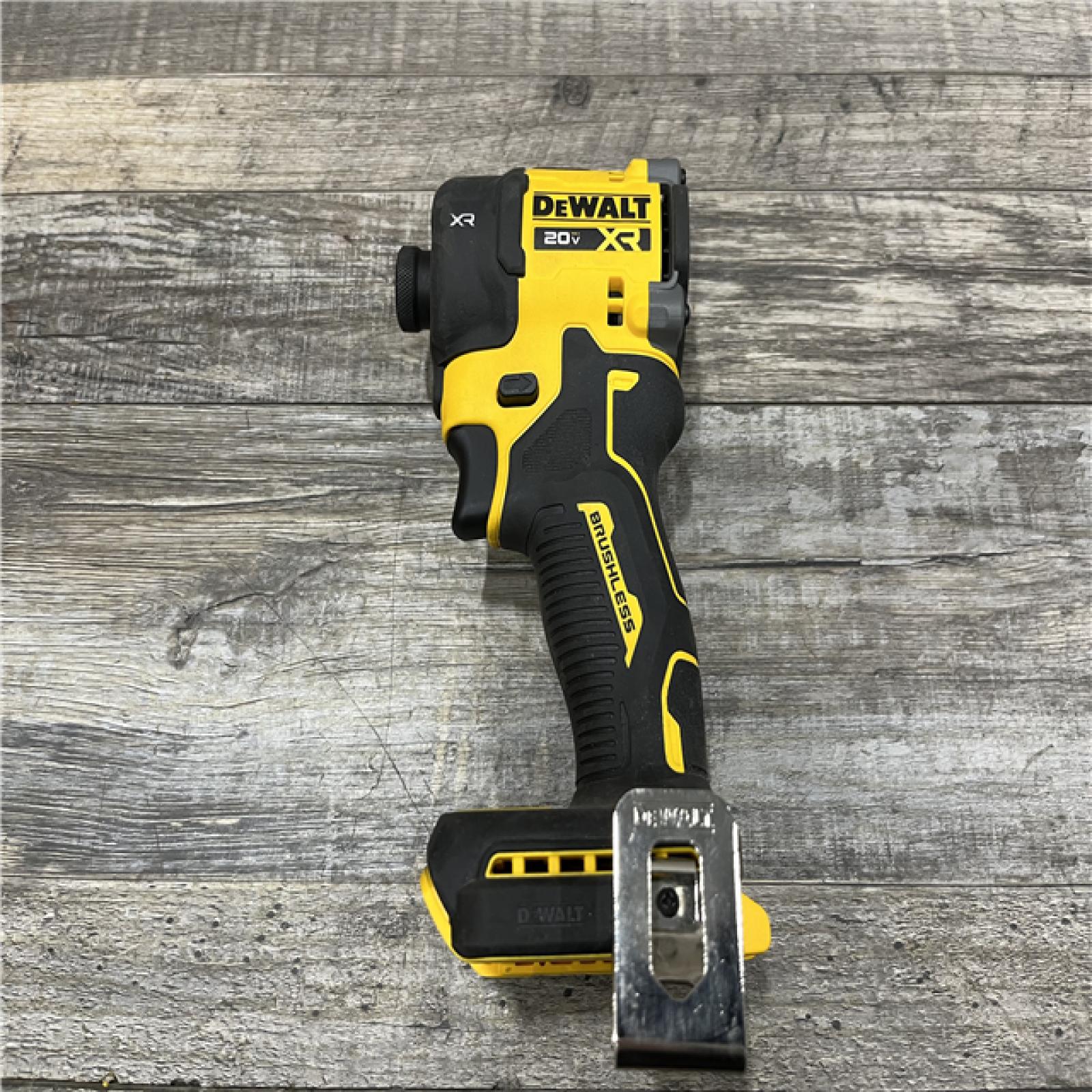AS-IS DEWALT 20V XR Brushless Cordless 1/4 in. Quiet Hydraulic Impact Driver (Tool-Only)
