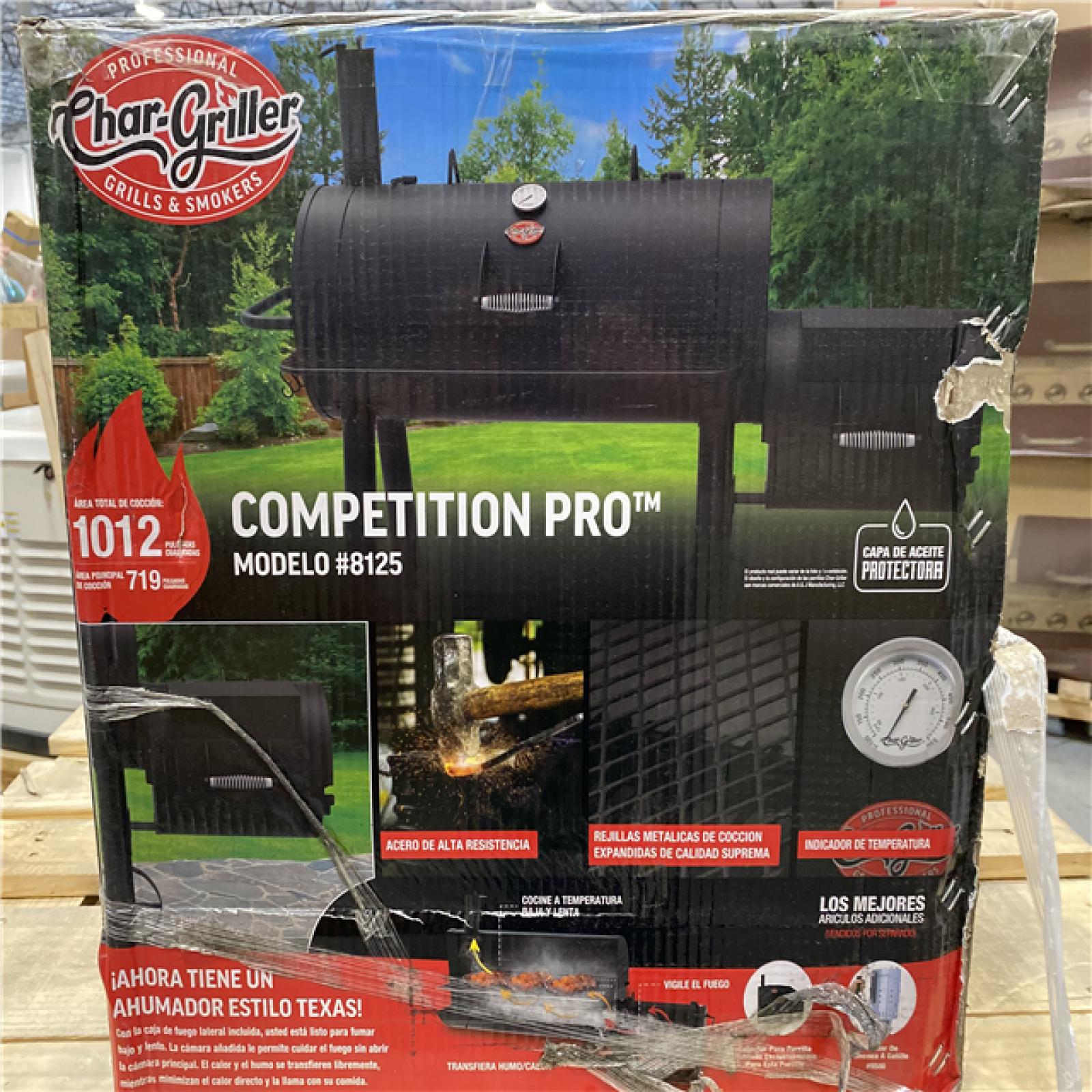 DALLAS LOCATION -Char-Griller 1012 sq. in. Competition Pro Offset Charcoal Grill or Wood Smoker in Black