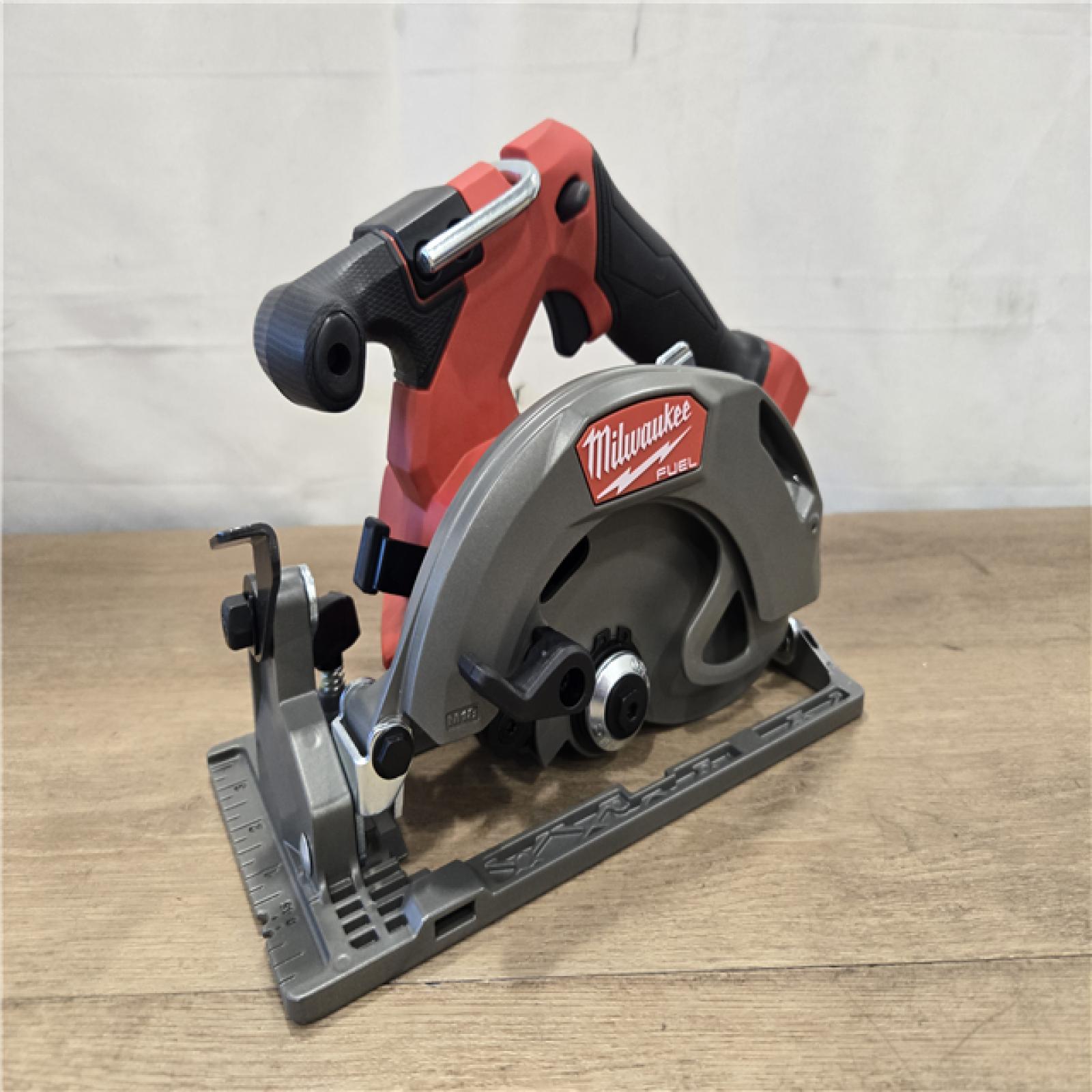 AS-IS Milwaukee M18 FUEL 18V Cordless 5-Tool Combo Kit