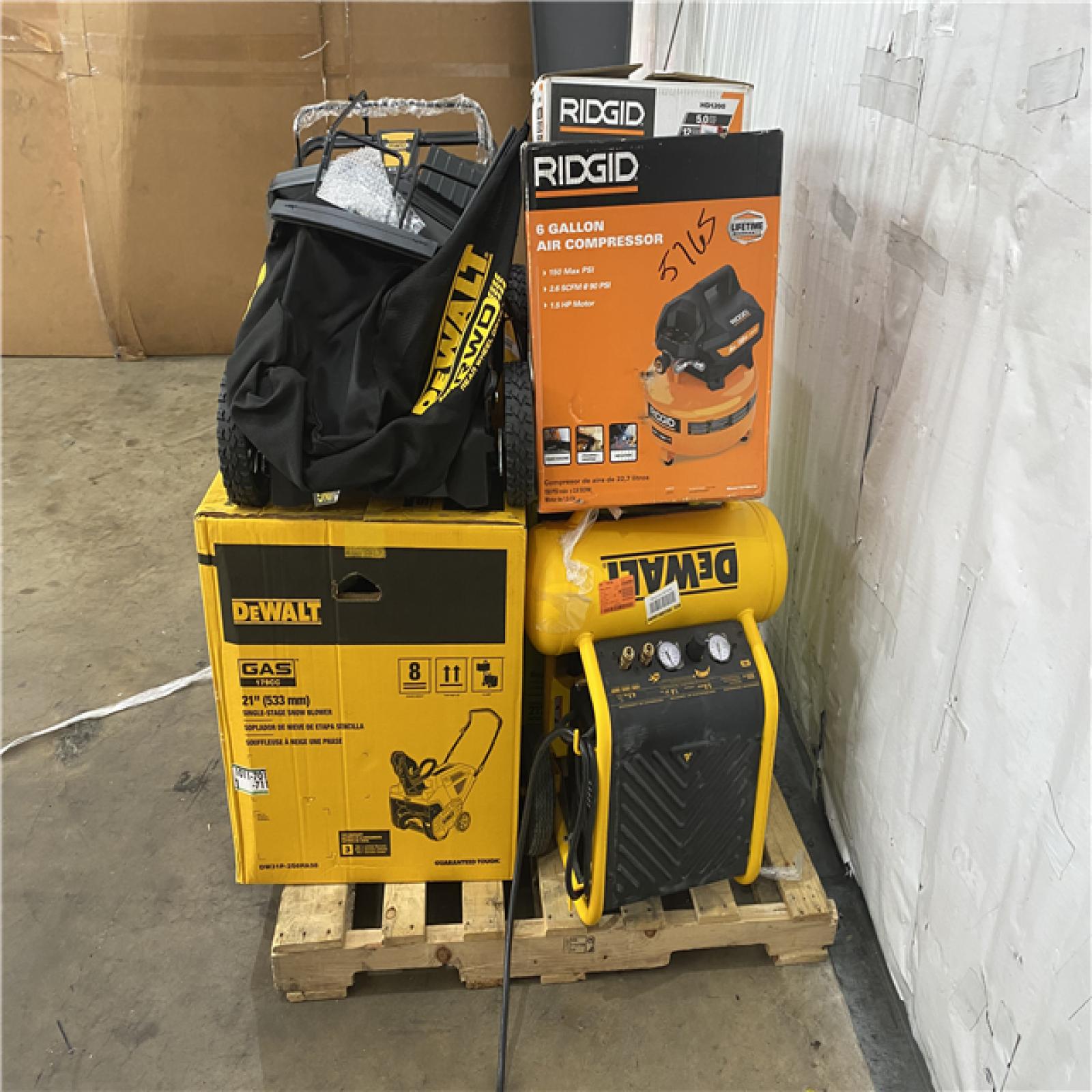 Houston Location AS IS - Outdoor Pallet